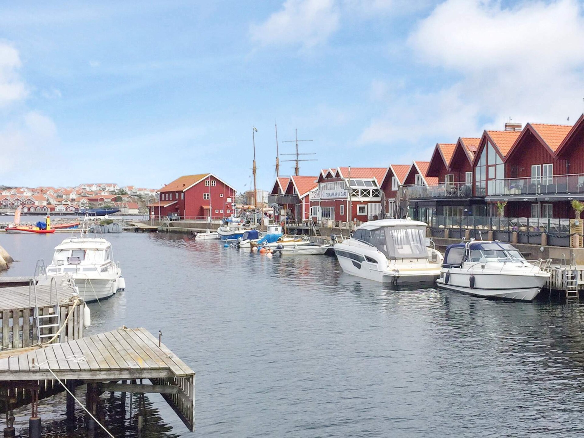 Ruim vakantiehuis aan de Zweedse westkust met uitzicht op de haven van Skärhamn - foto 20