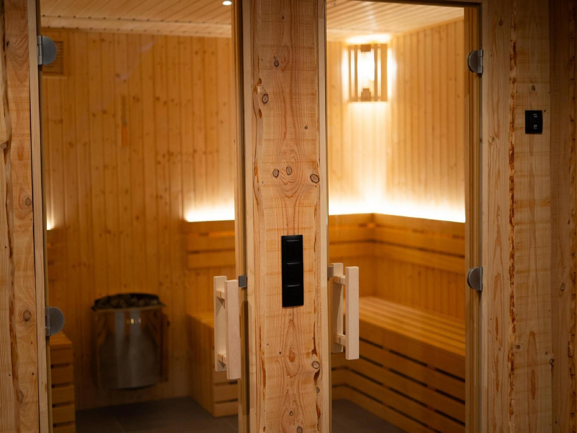 Luxe vakantiehuis De Specht met jacuzzi, sauna en bioscoop op de Veluwe - foto 4