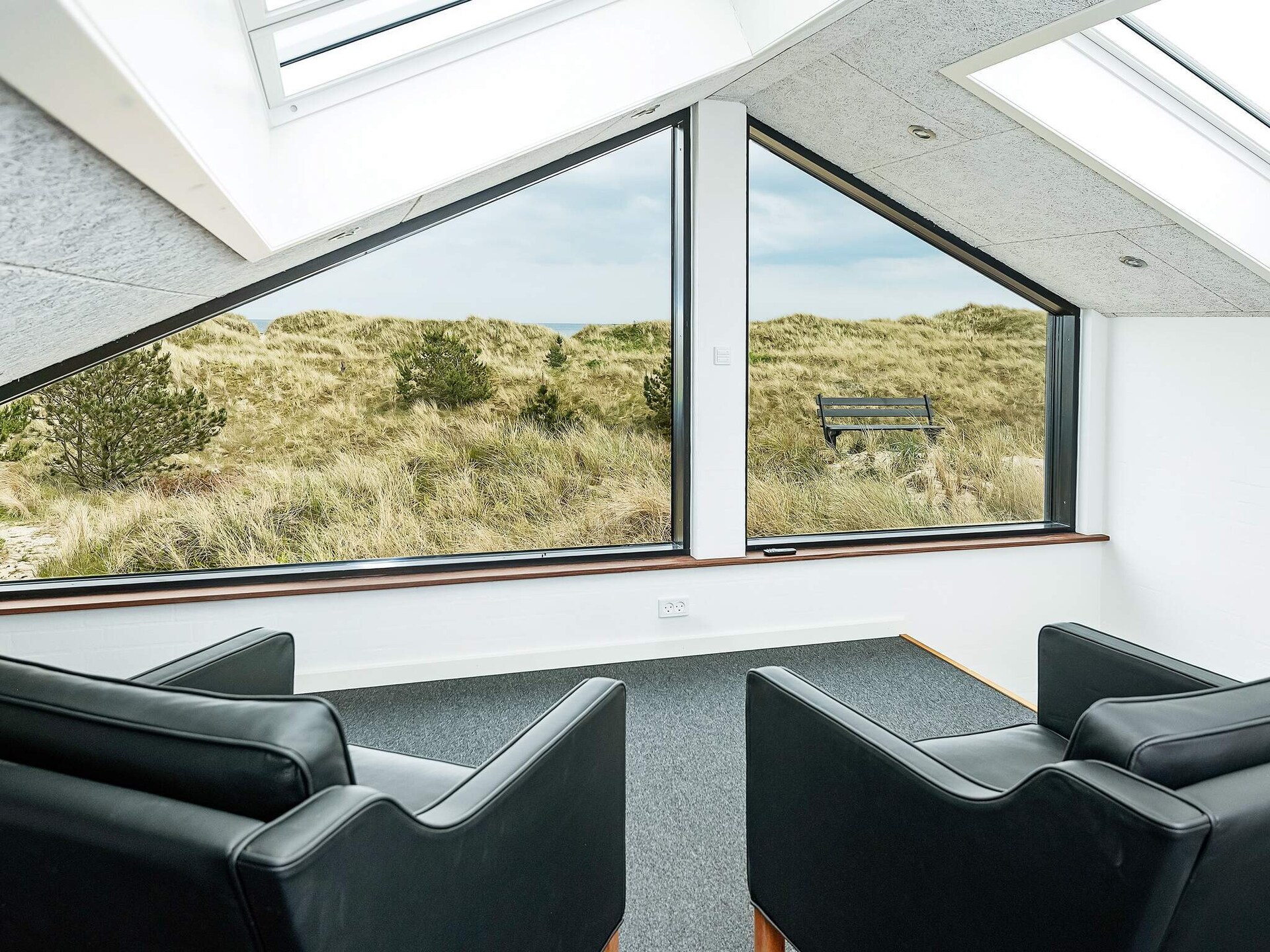 Architectonisch vakantiehuis met zeezicht en sauna op 50m van het strand - foto 14