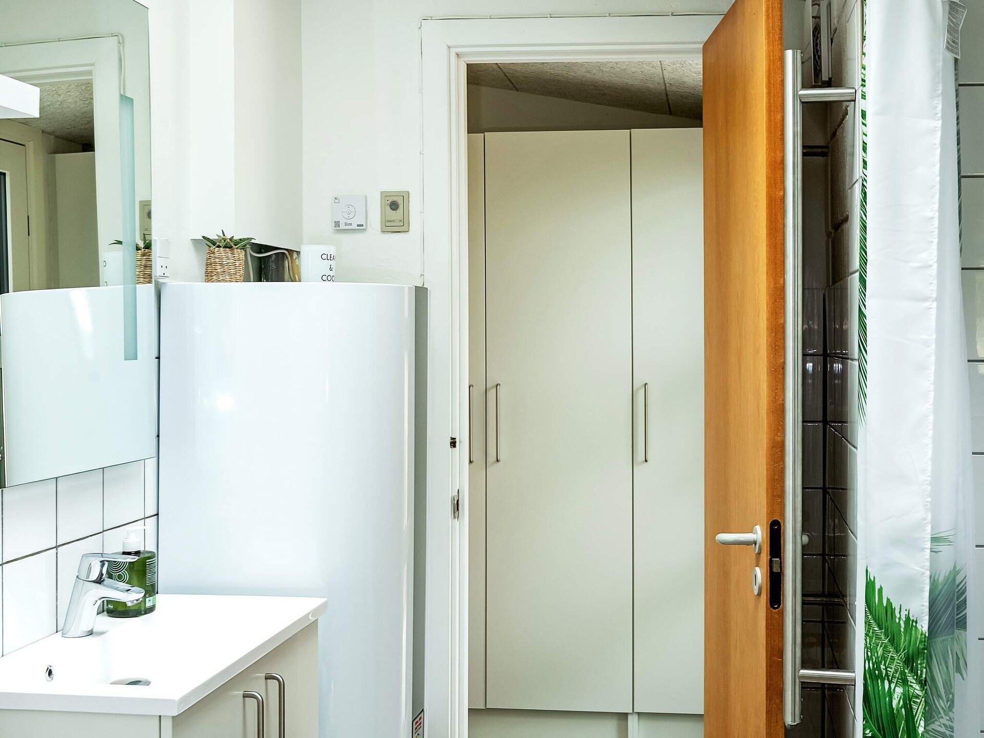 Architectonisch vakantiehuis met zeezicht en sauna op 50m van het strand - foto 24