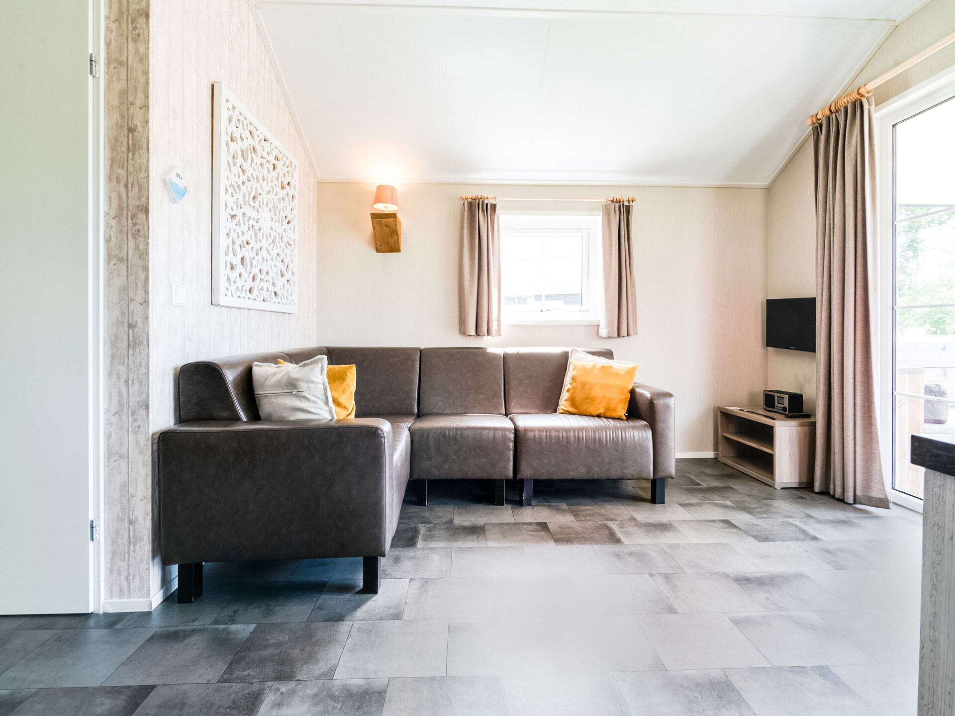 Knus waterchalet met privéveranda en aanlegsteiger in Bant, Flevoland - foto 10