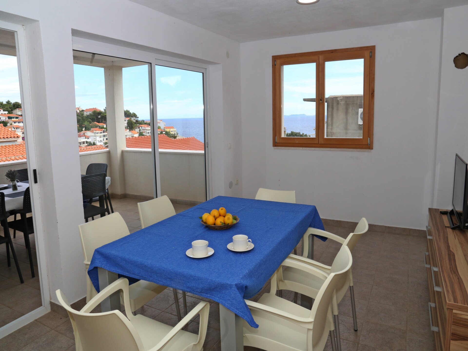 Vrijstaande villa met privézwembad en zeezicht op 100m van het strand in Cara, Korcula - foto 6