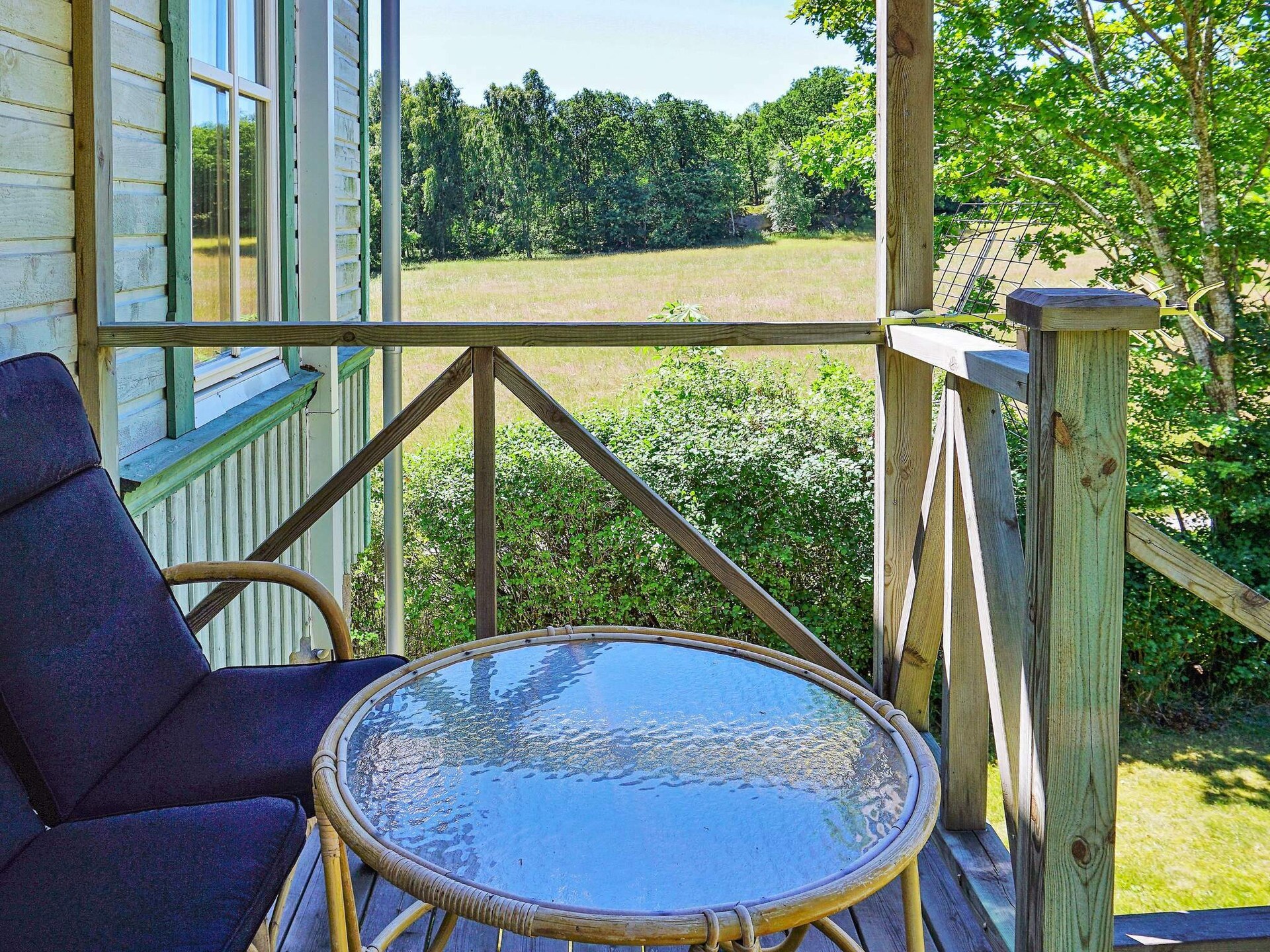 Rustiek vakantiehuis aan de golfbaan bij Kungshamn, 600m van zee - foto 2