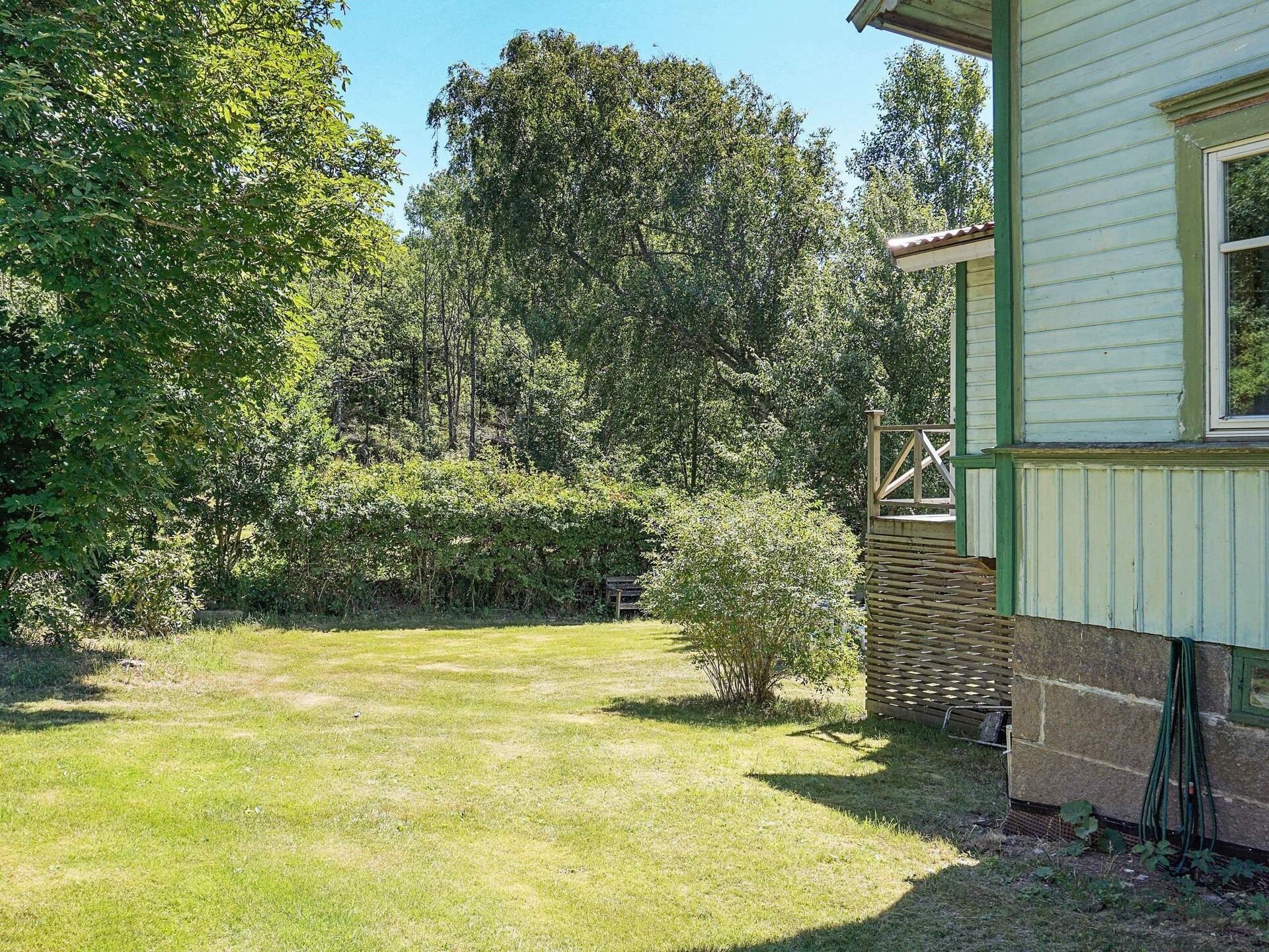 Rustiek vakantiehuis aan de golfbaan bij Kungshamn, 600m van zee - foto 7
