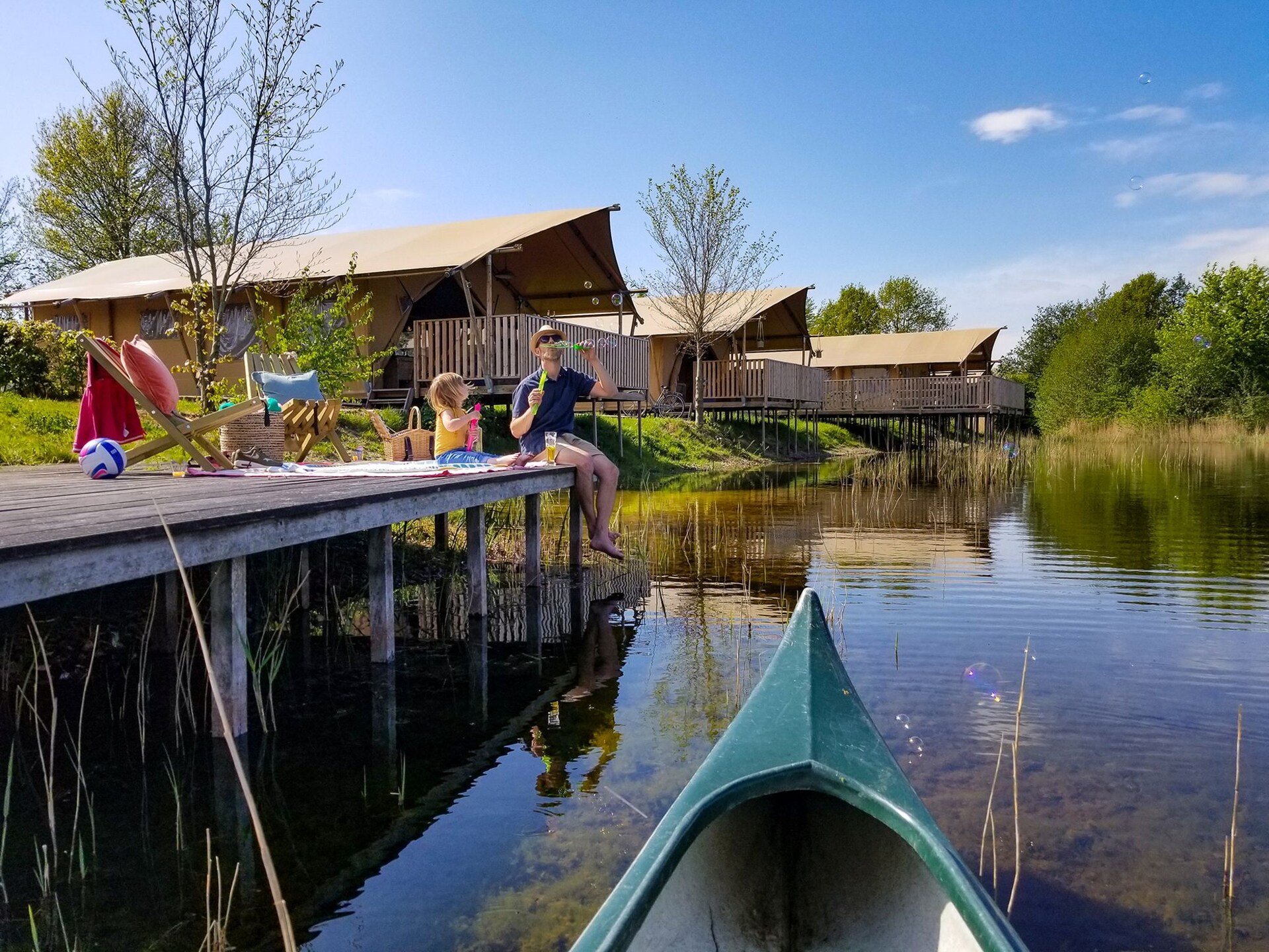 Safaritent aan rustige vijver in Bant, Flevoland - foto 18