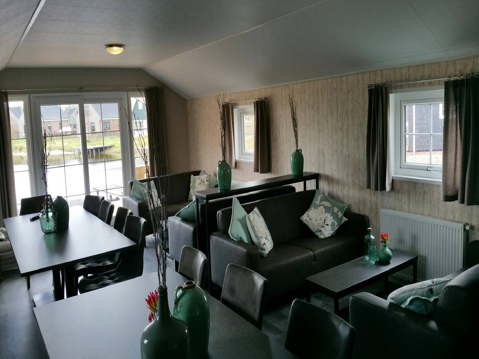 Vakantiepark Eigen Wijze 8: Groepsaccommodatie aan rustige vijver in Flevoland - foto 12