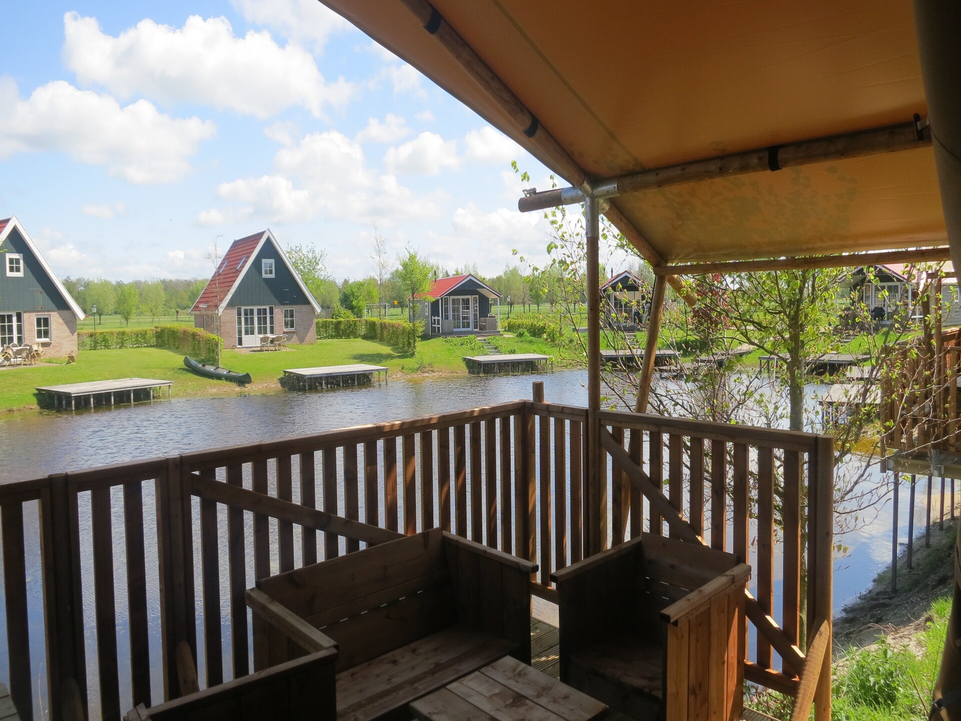 Eigen Wijze 9: Groepsaccommodatie met 8 slaapkamers aan het water in Bant - foto 7