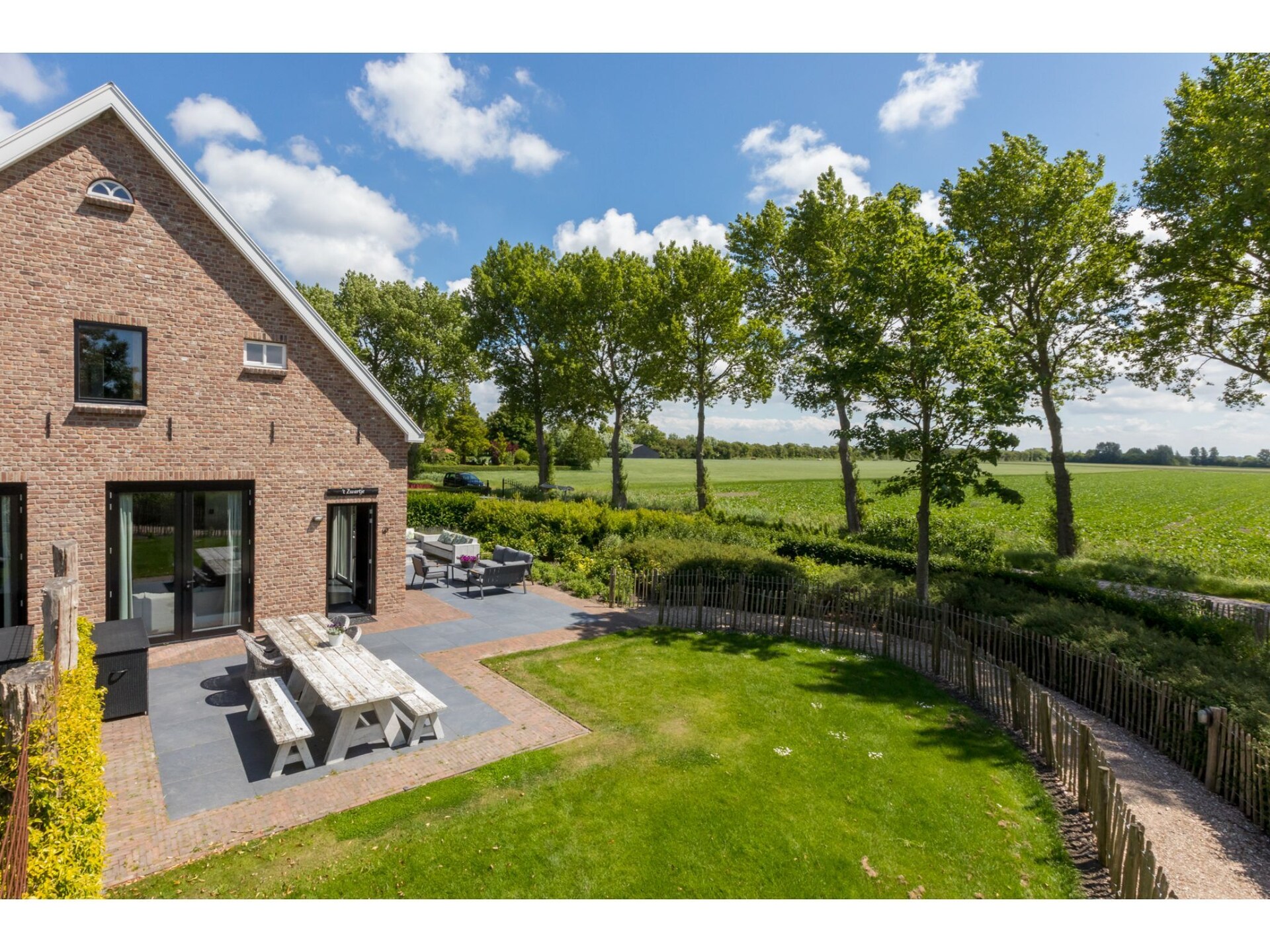 't Zwartje: Landhuis in Zeeuwse schuur met tuin, 1 km van zee - foto 22