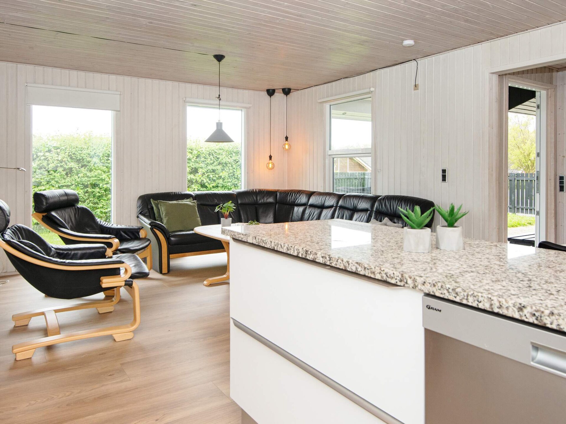 Ruim vakantiehuis met privézwembad en sauna op 600m van zee in Juelsminde - foto 16