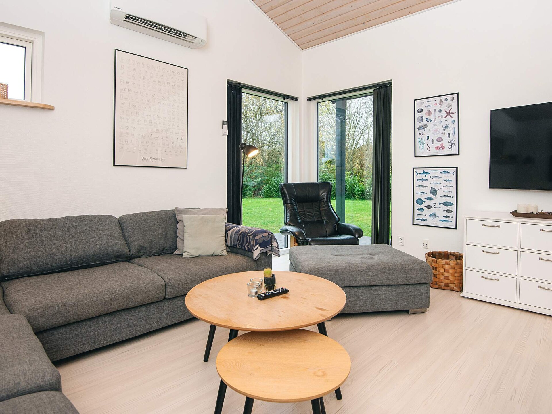 Ruim vakantiehuis met 4 slaapkamers op 500m van de zee in Glesborg, Denemarken - foto 16