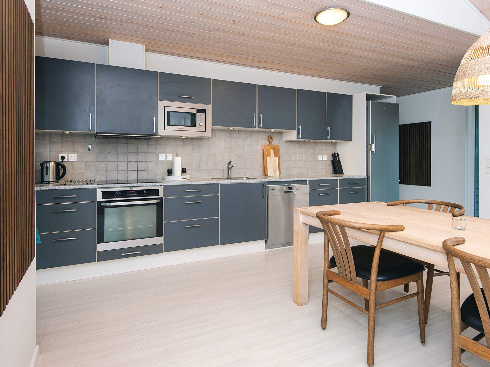 Ruim vakantiehuis met 4 slaapkamers op 500m van de zee in Glesborg, Denemarken - foto 15