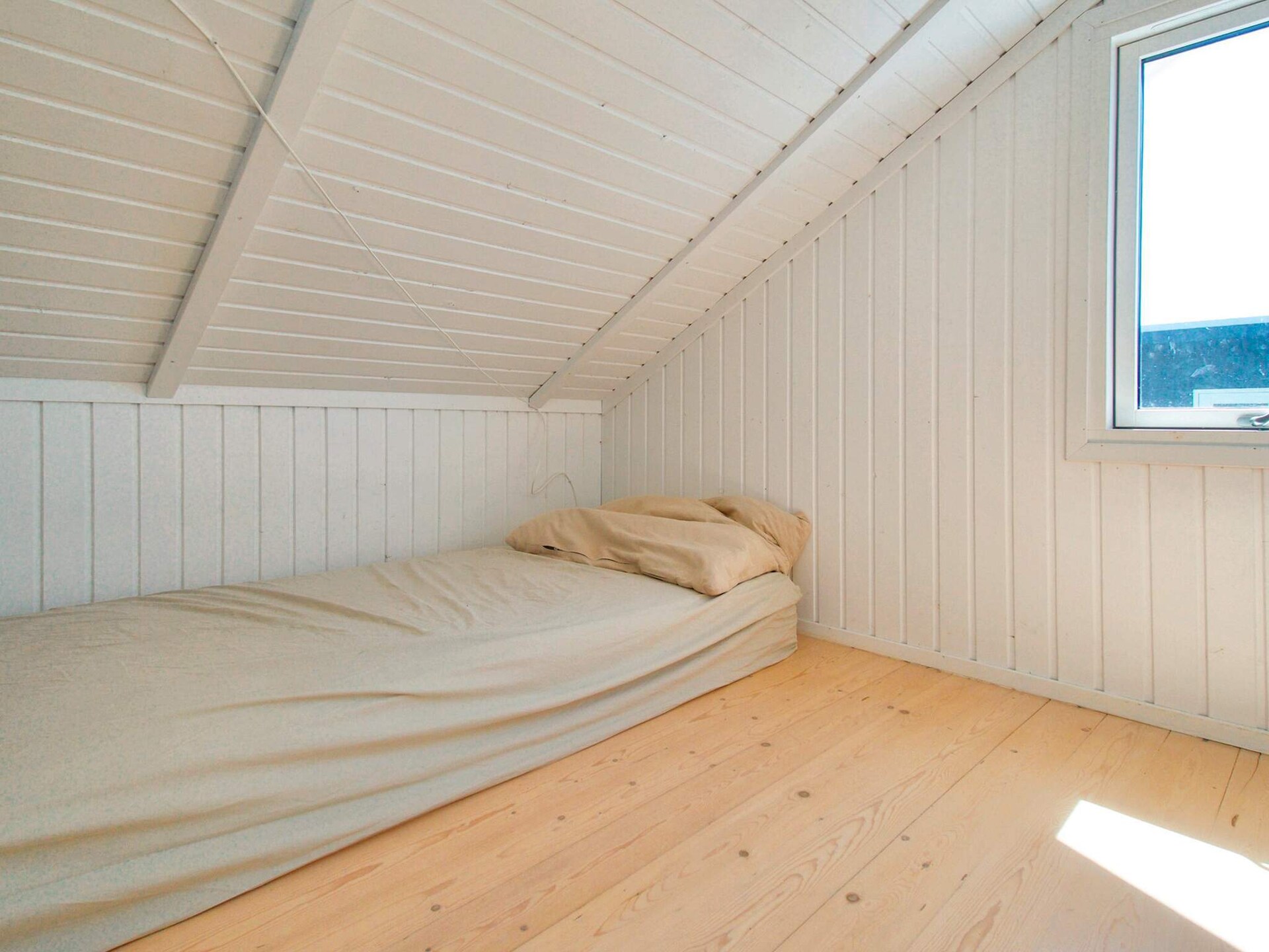 Knus houten vakantiehuis op 100 meter van zee met panoramisch uitzicht - foto 17