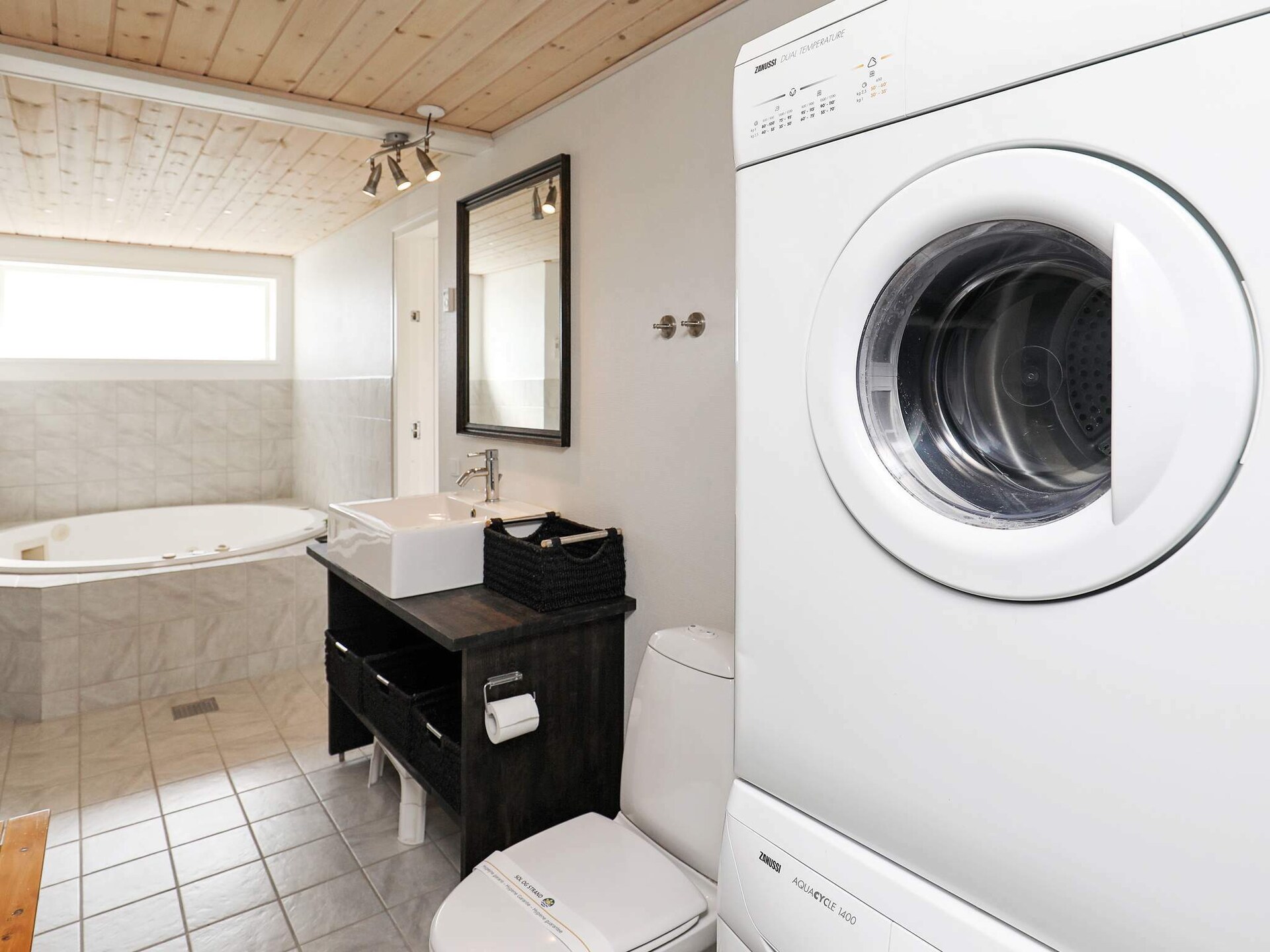 Sfeervol vakantiehuis met whirlpool op 500m van zee in Søndervig - foto 19