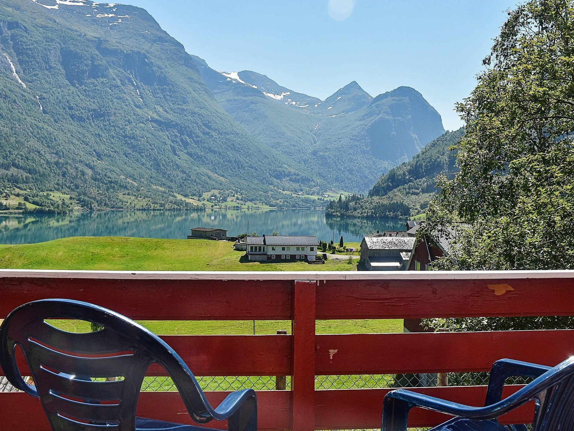 Aan het meer: Rustgevend vakantiehuis voor 8 personen in Olden - foto 1