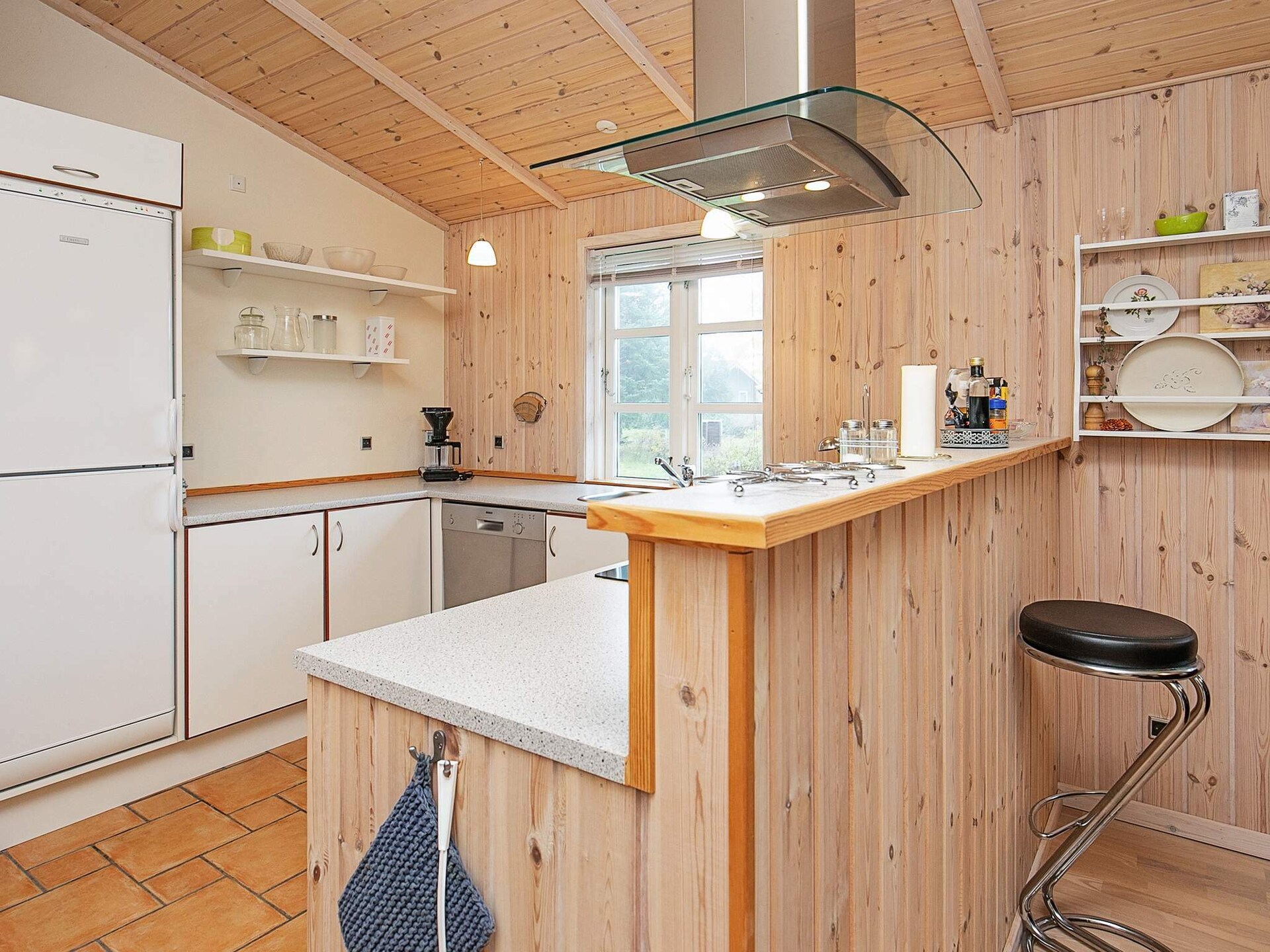 Licht vakantiehuis met whirlpool op 700 meter van de zee in Rødby - foto 26