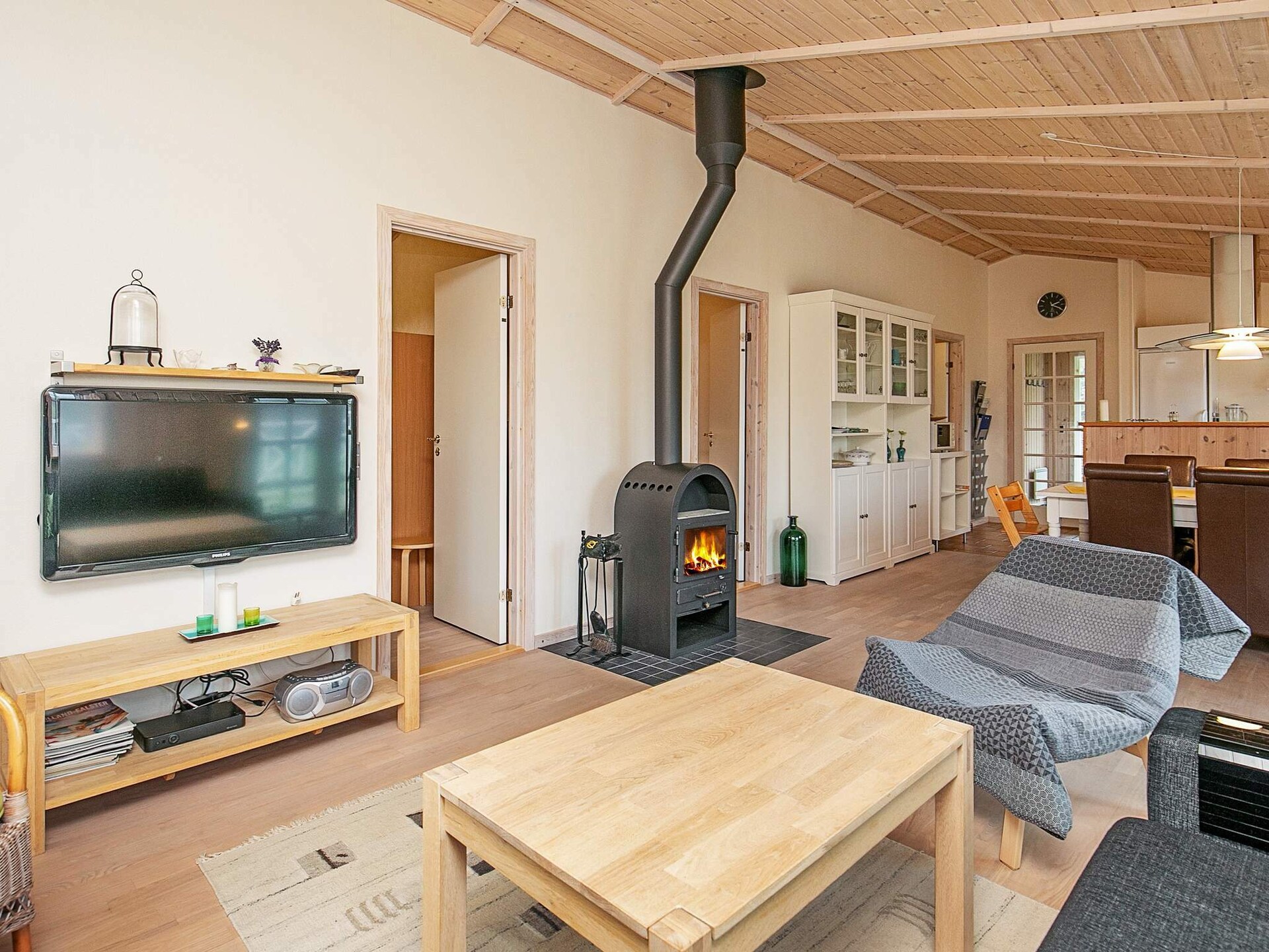 Licht vakantiehuis met whirlpool op 700 meter van de zee in Rødby - foto 23