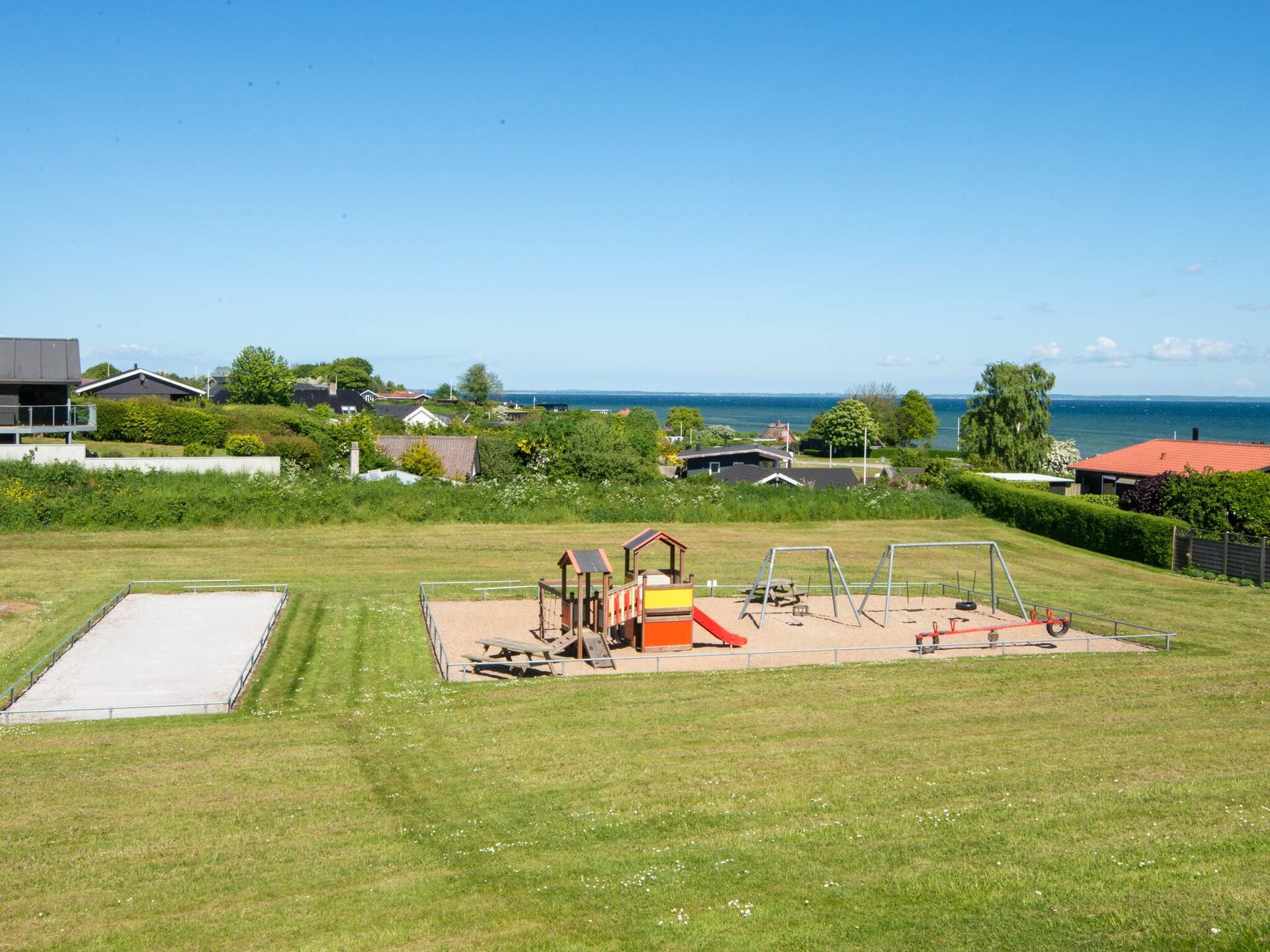 Prachtig gerenoveerd vakantiehuis met weids uitzicht op zee bij Hejlsminde - foto 13