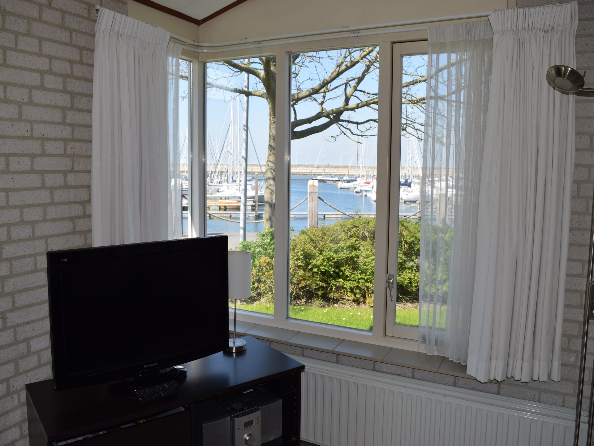 Vrijstaande bungalow met uitzicht over jachthaven en Oosterschelde - foto 12