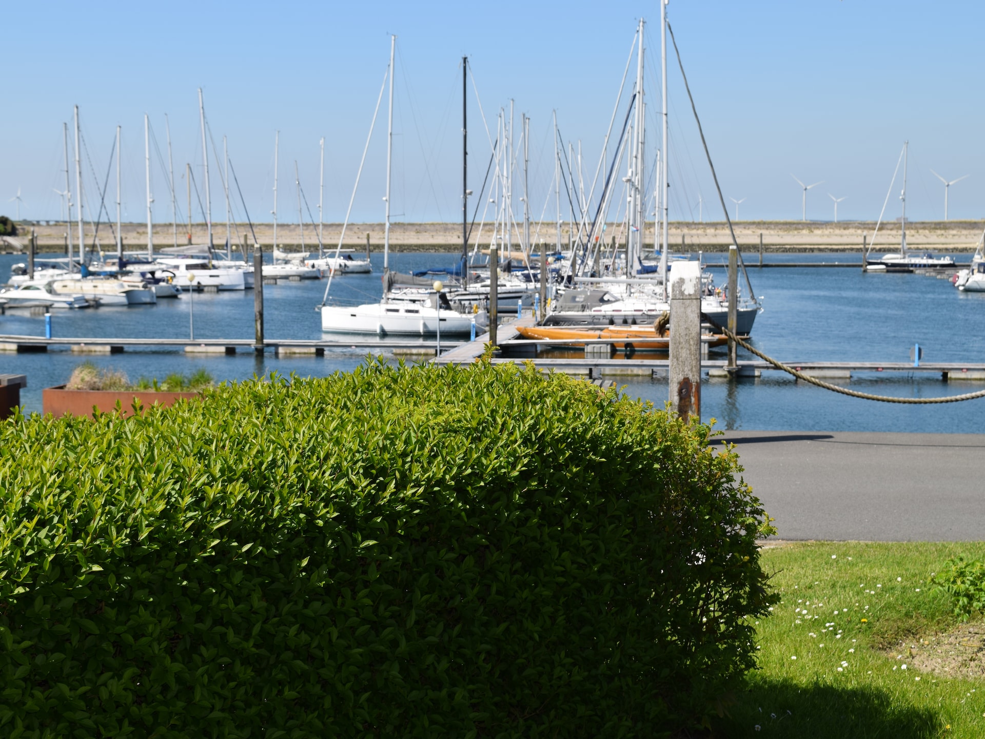 Vrijstaande bungalow met uitzicht over jachthaven en Oosterschelde - foto 15