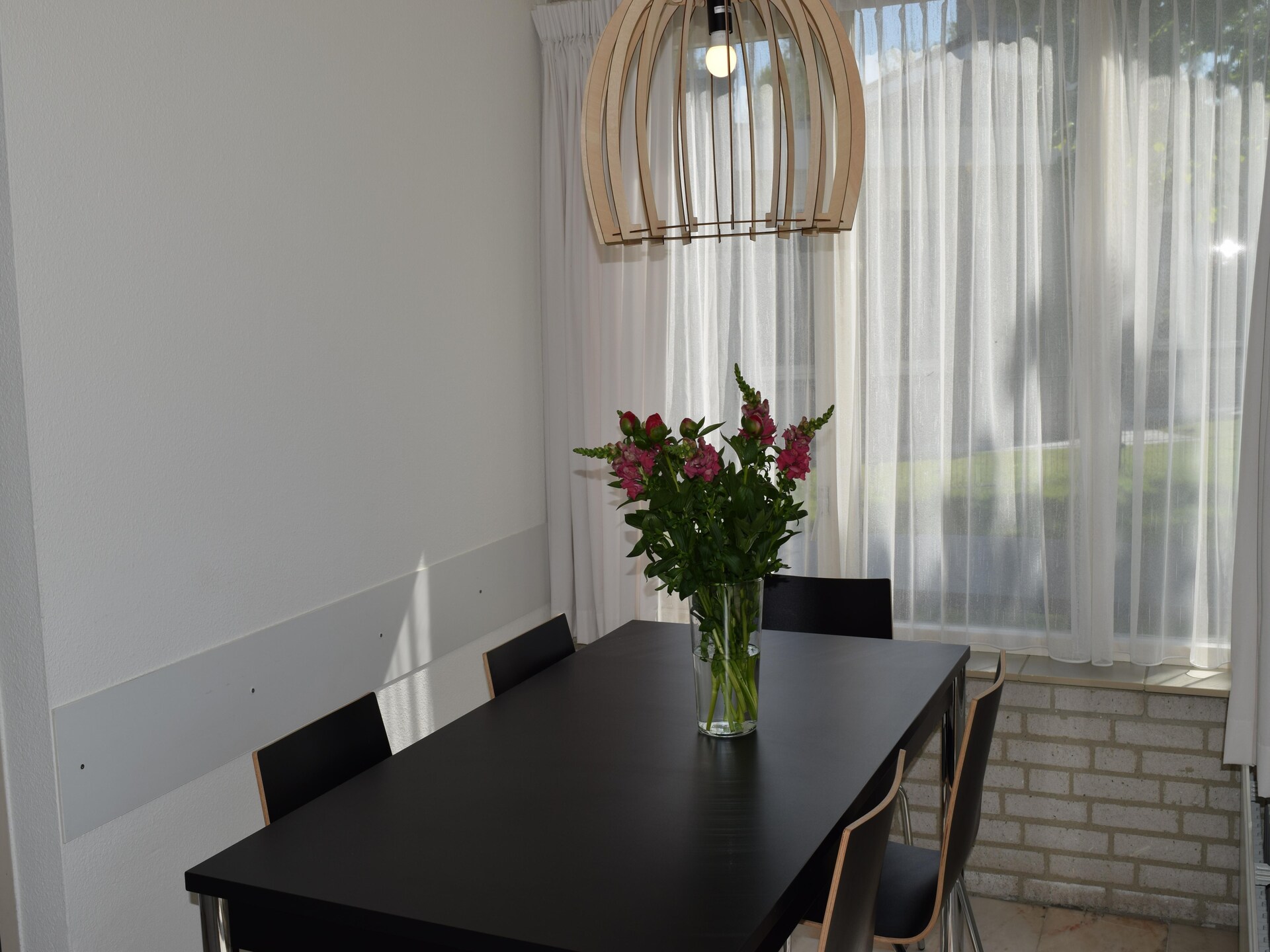 Vrijstaande bungalow met uitzicht over jachthaven en Oosterschelde - foto 2