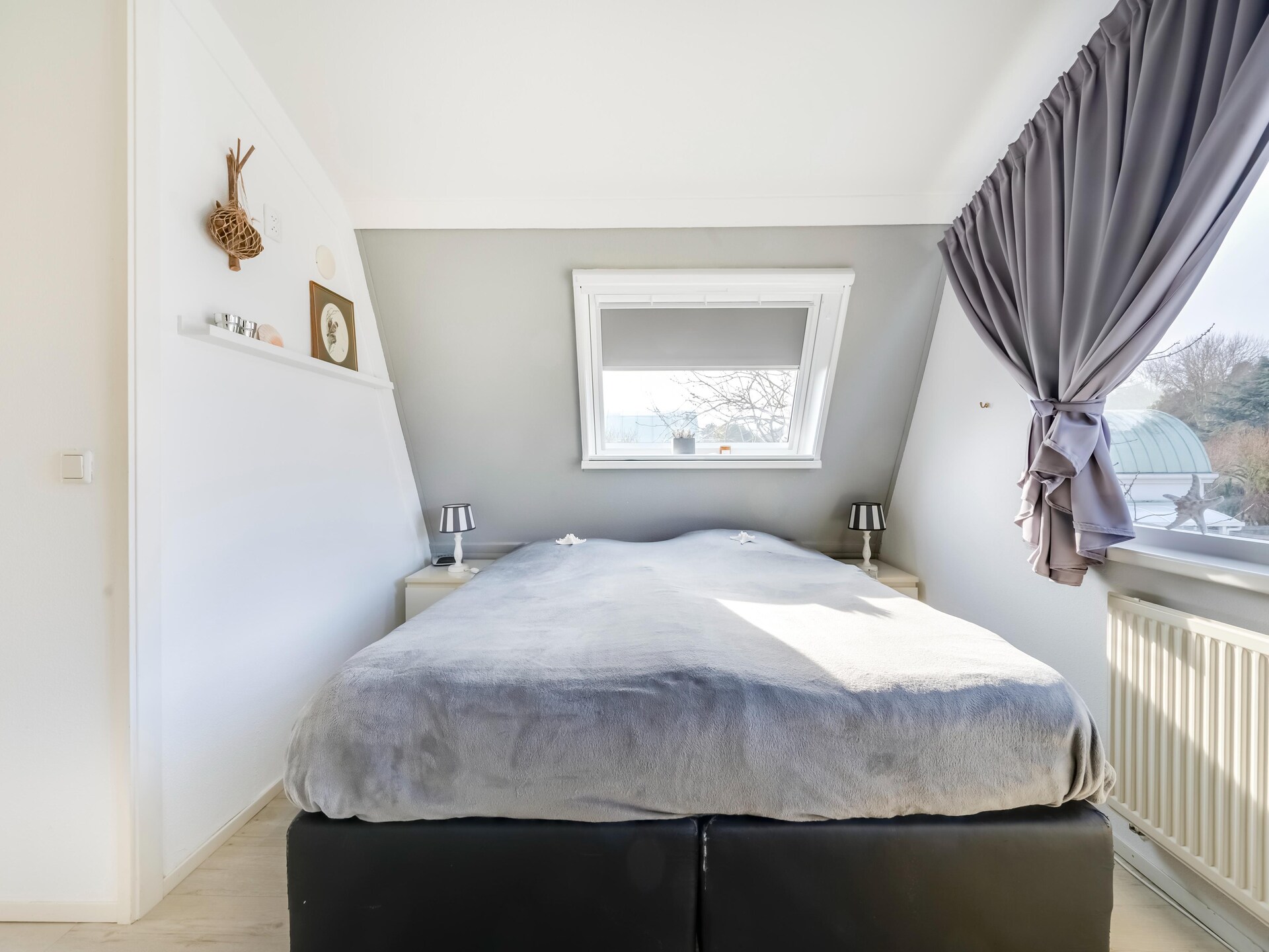 De Zilvermeeuw: Vrijstaand vakantiehuis in bosrijke omgeving nabij zee - foto 16