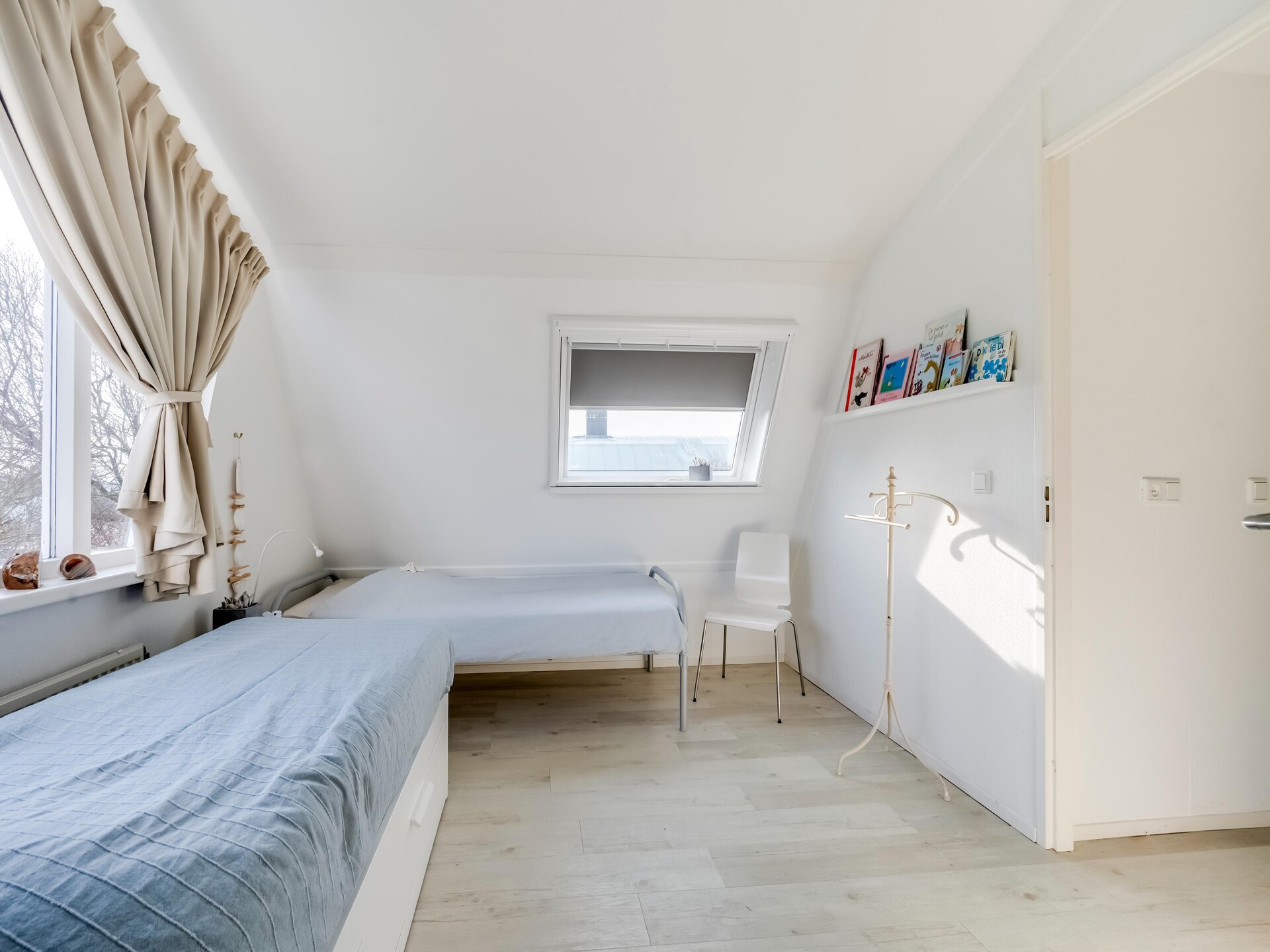 De Zilvermeeuw: Vrijstaand vakantiehuis in bosrijke omgeving nabij zee - foto 23