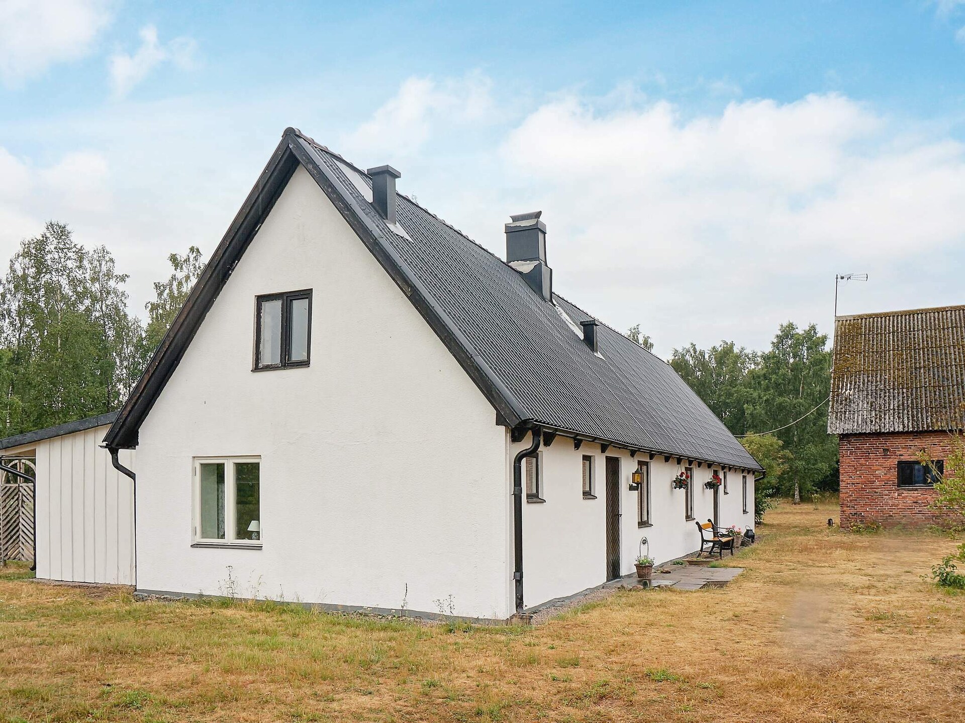 Sfeervol gerenoveerd vakantiehuis op 18e-eeuws erf bij Laholm - foto 3