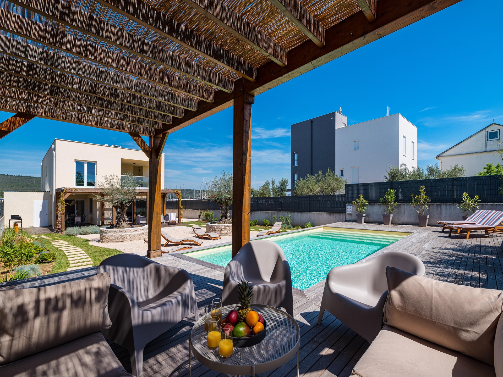 Villa Bibinje: moderne privévilla met zwembad op 200m van het strand - foto 27