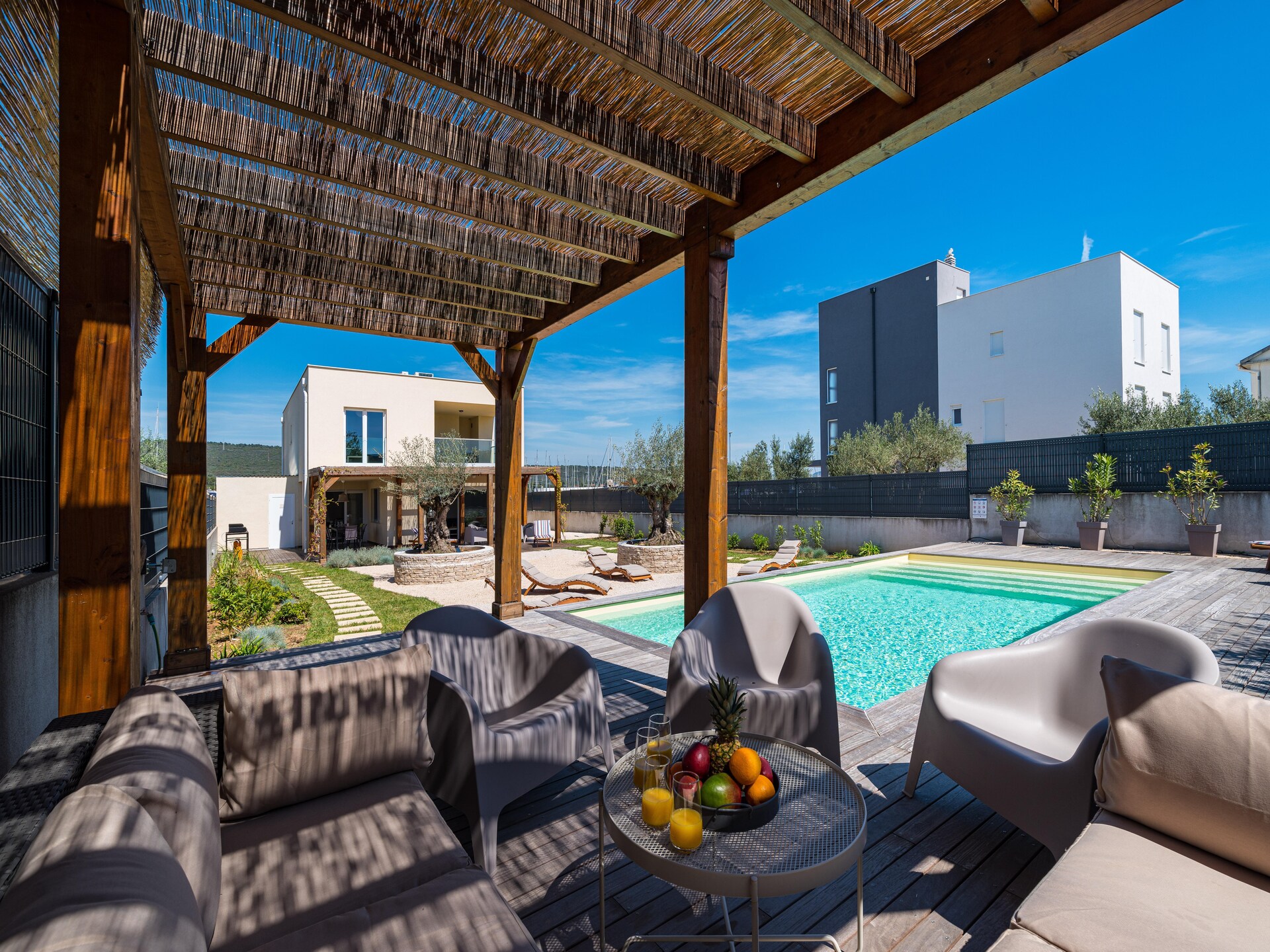 Villa Bibinje: moderne privévilla met zwembad op 200m van het strand - foto 4