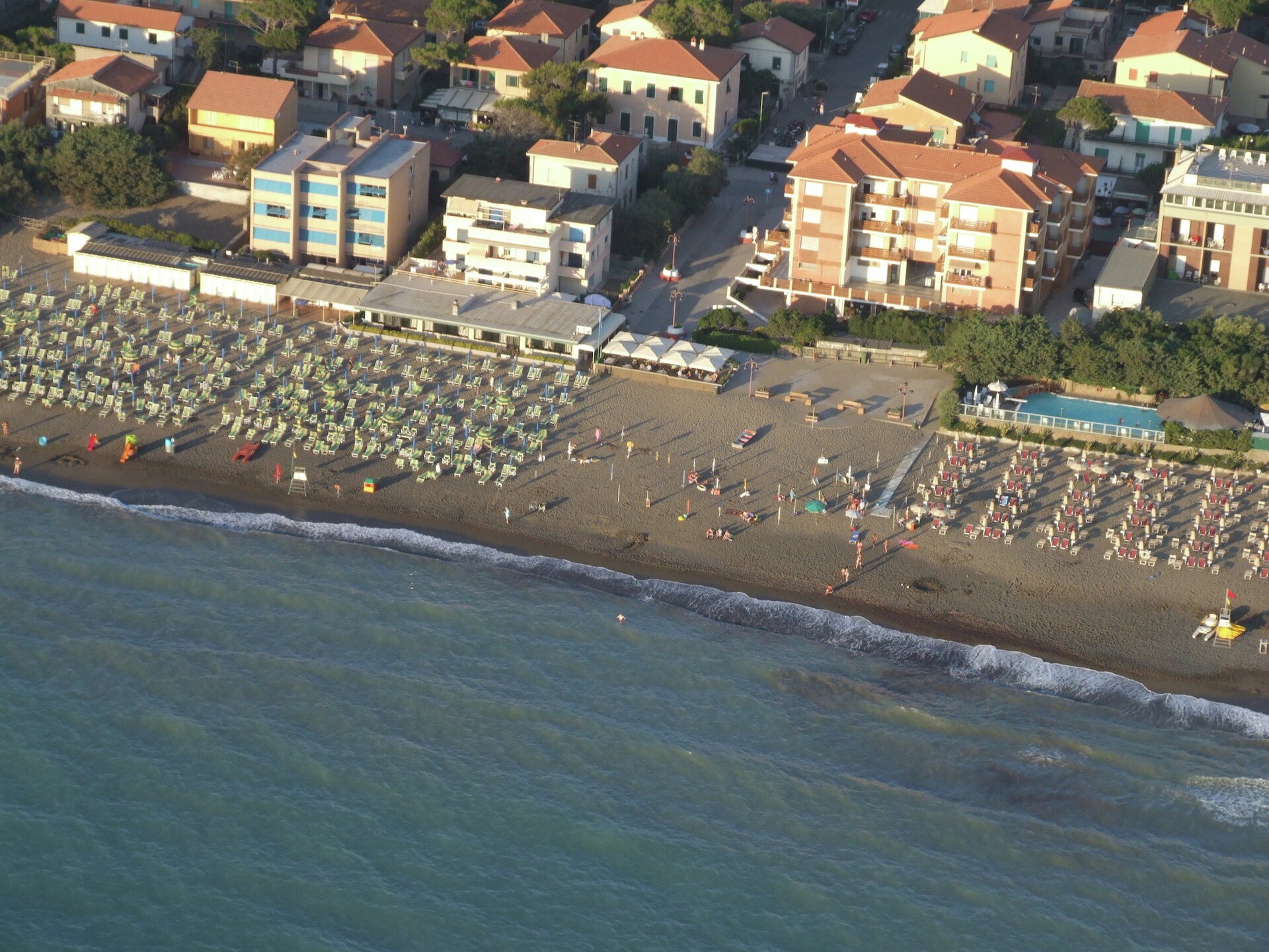 Appartement met directe strandtoegang en panoramisch zeezicht in Marina di Castagneto - foto 34
