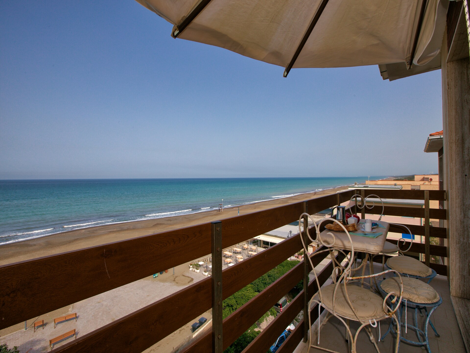Appartement met directe strandtoegang en panoramisch zeezicht in Marina di Castagneto - foto 20