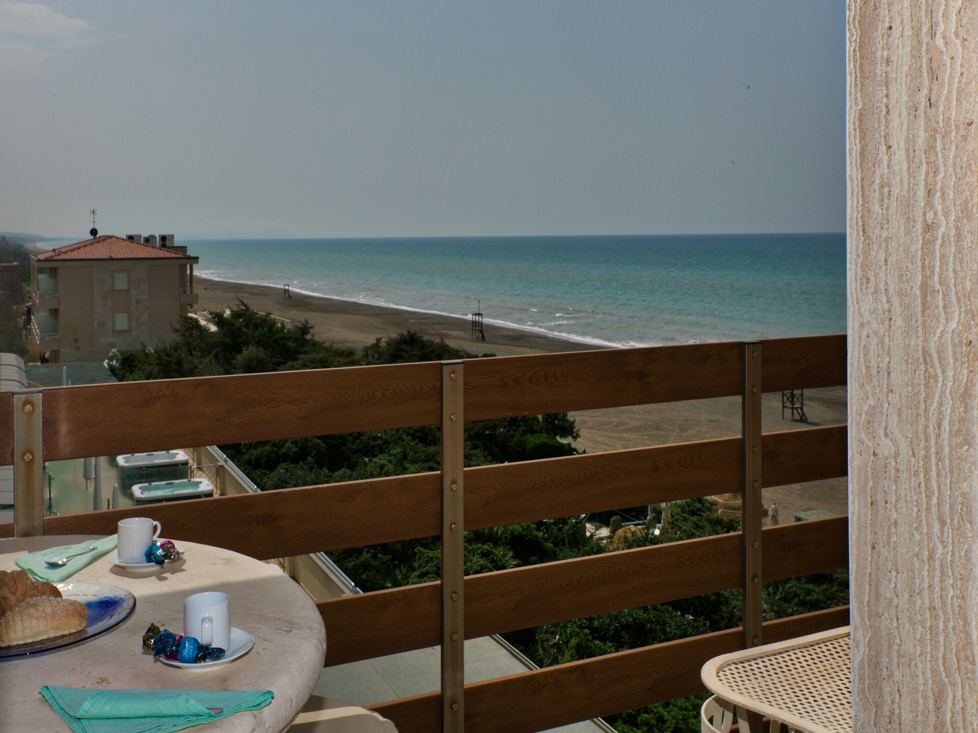 Appartement met directe strandtoegang en panoramisch zeezicht in Marina di Castagneto - foto 21