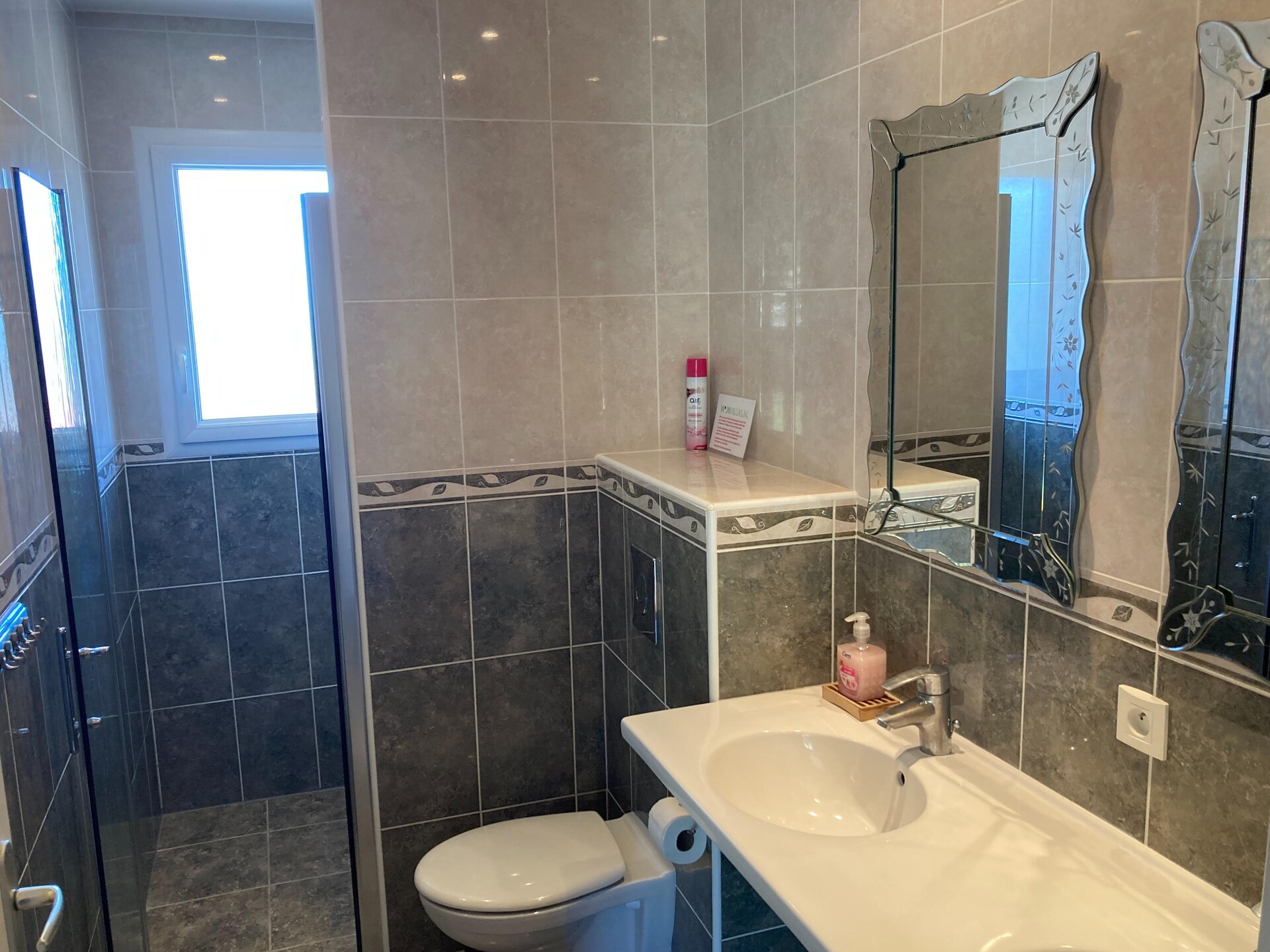 Villa met privézwembad en bubbelbad tussen de wijngaarden van Montbrun-des-Corbières - foto 18