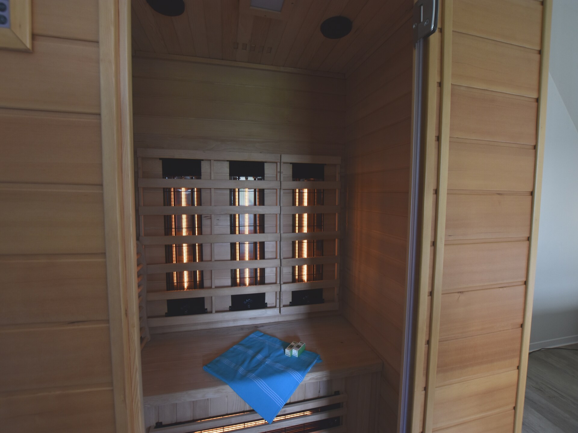 Vrijstaand vakantiehuis met golfbaan en infraroodsauna in Breskens - foto 23