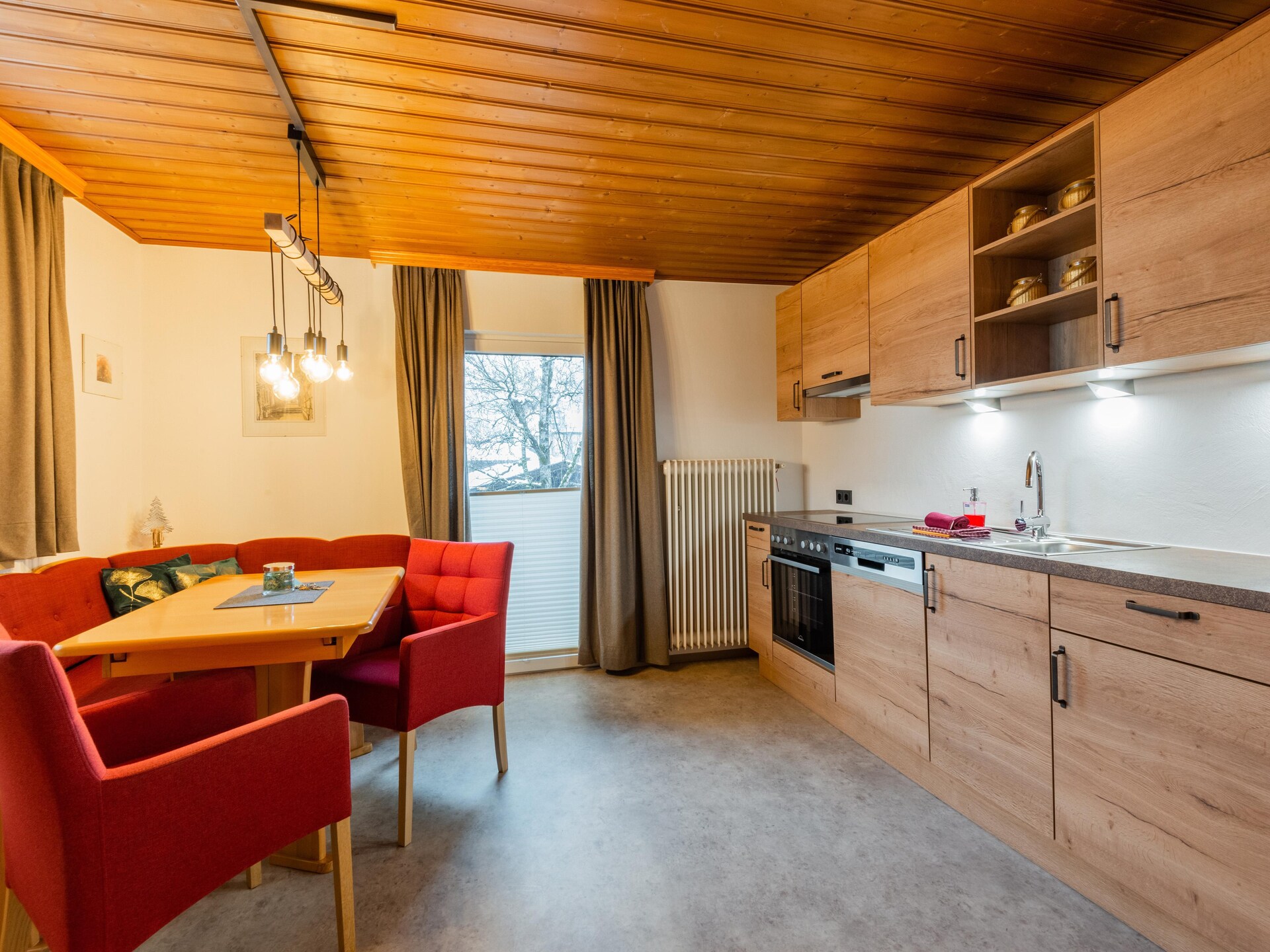 Knus appartement in Kitzbühel, vlakbij skilift en golfbaan - foto 4