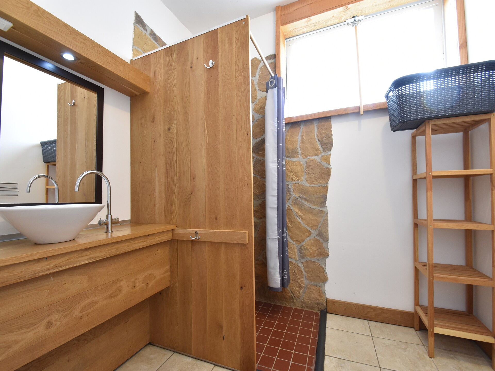 Omheind vakantiehuis voor 6 met weids uitzicht bij Cuzy, Bourgondië - foto 11