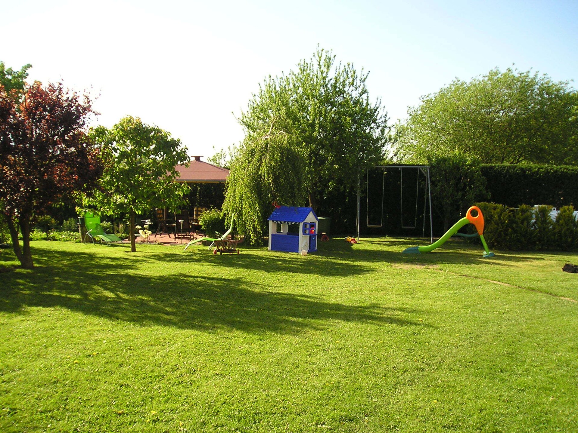Ruim familie-appartement met tuin bij manege op 16 km van strand - foto 22