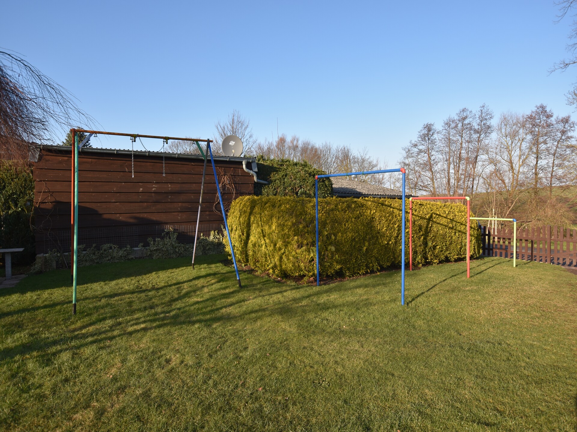 Ruim familie-appartement met tuin bij manege op 16 km van strand - foto 20
