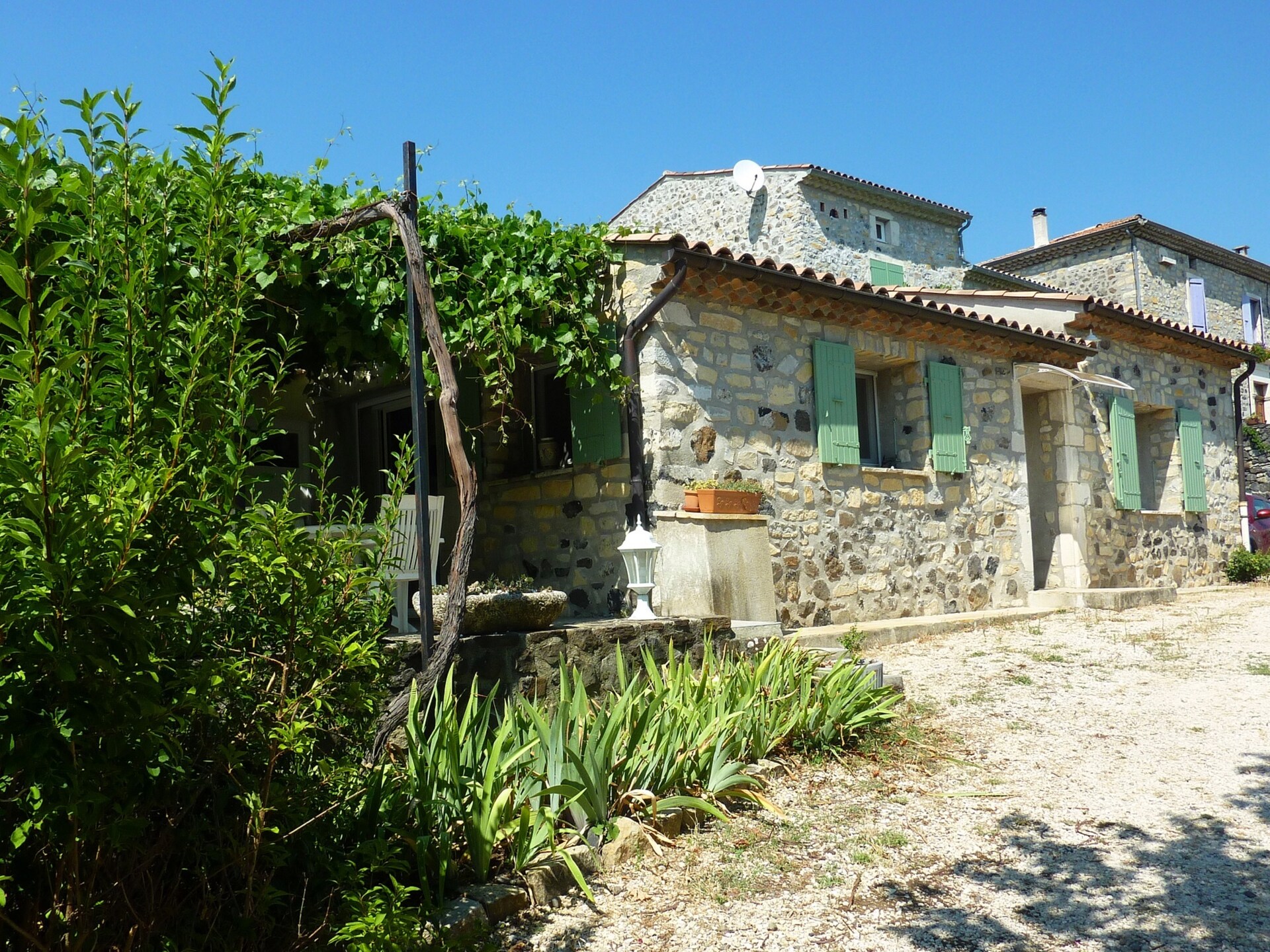 Maison de village: vrijstaand vakantiehuis met tuin in bosrijk Saint Pons - foto 11