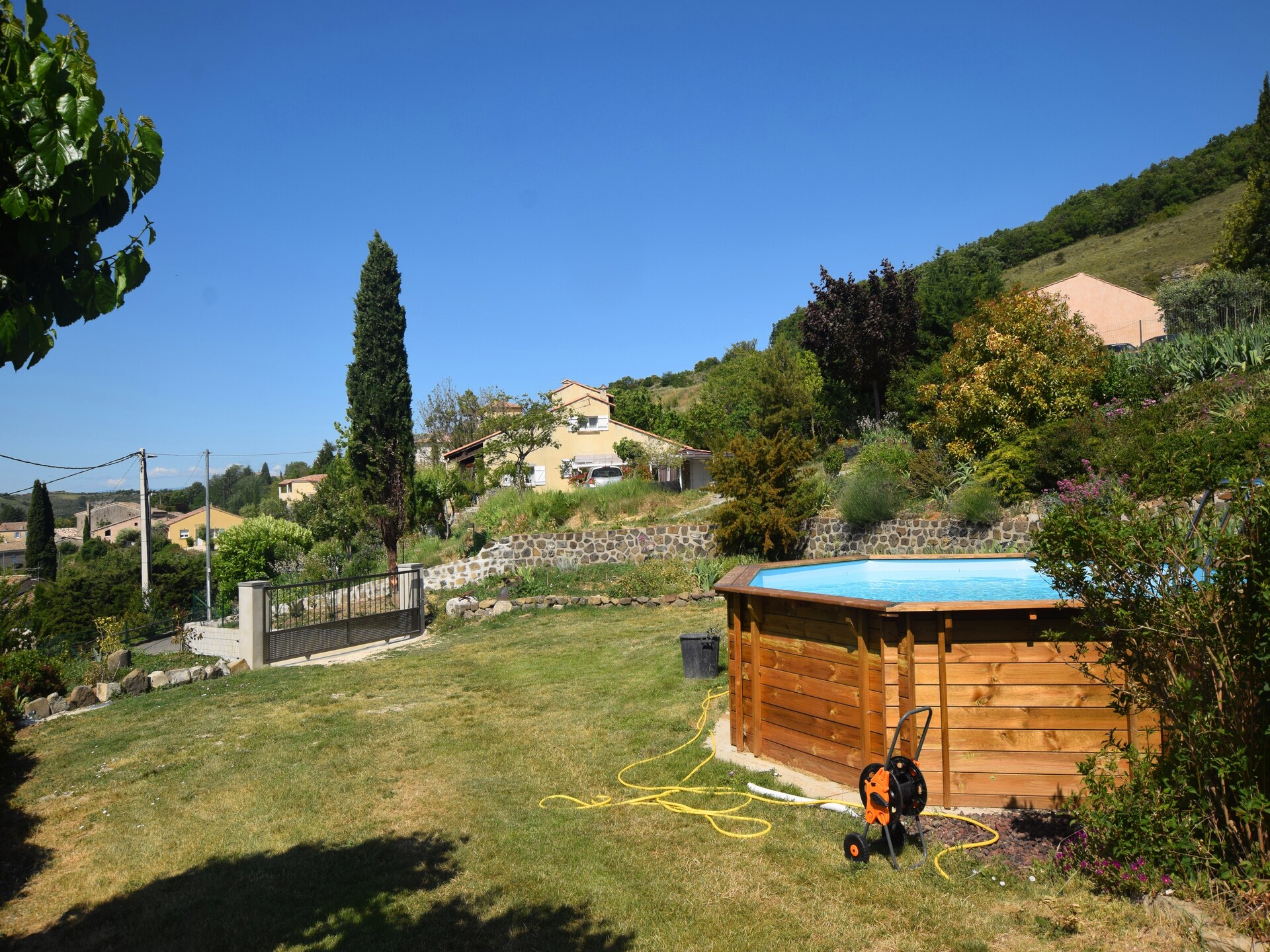 Maison de village: vrijstaand vakantiehuis met tuin in bosrijk Saint Pons - foto 12
