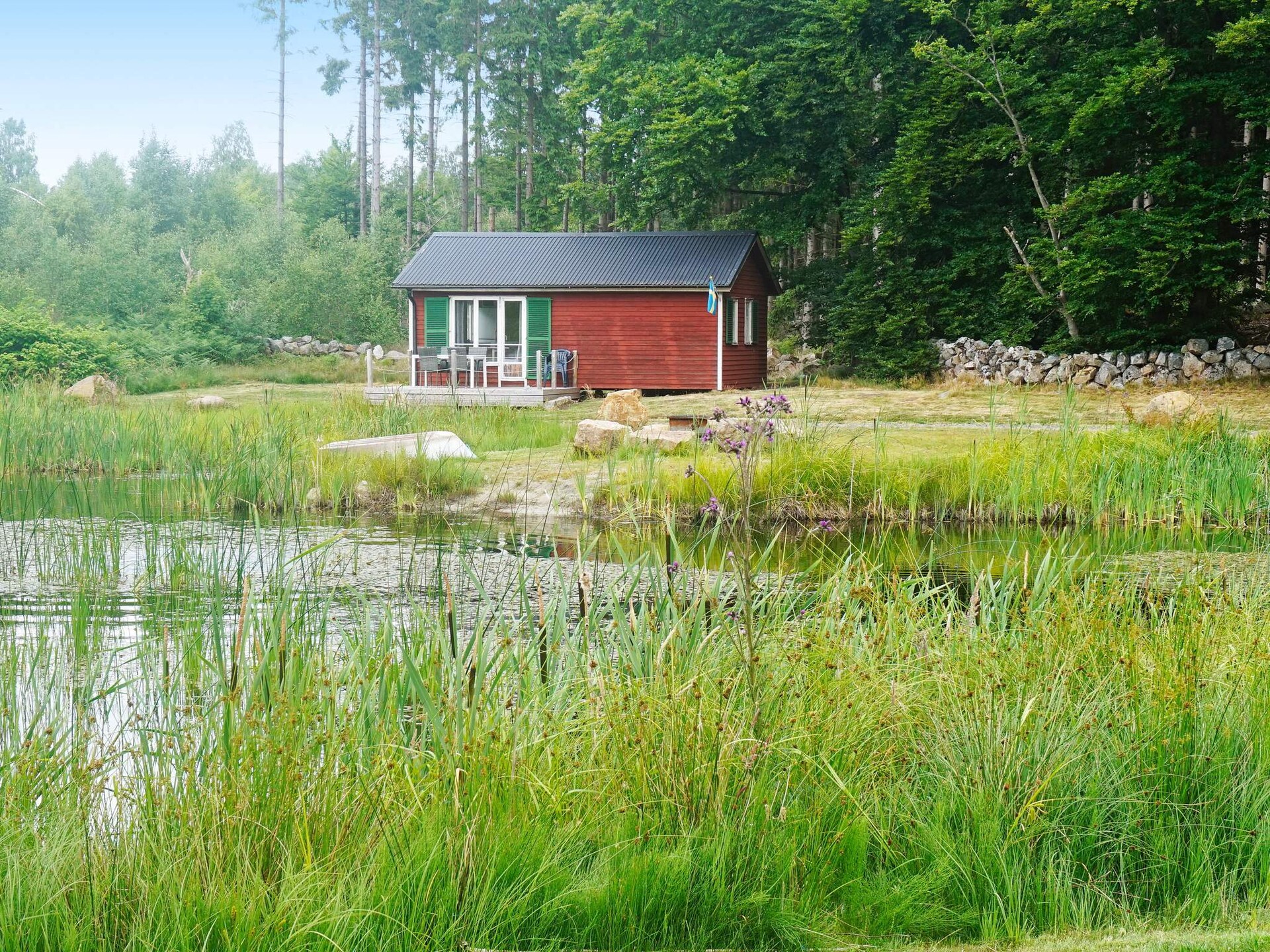 Kleine stuga aan de golfbaan in Österlen bij bos en meer - foto 4