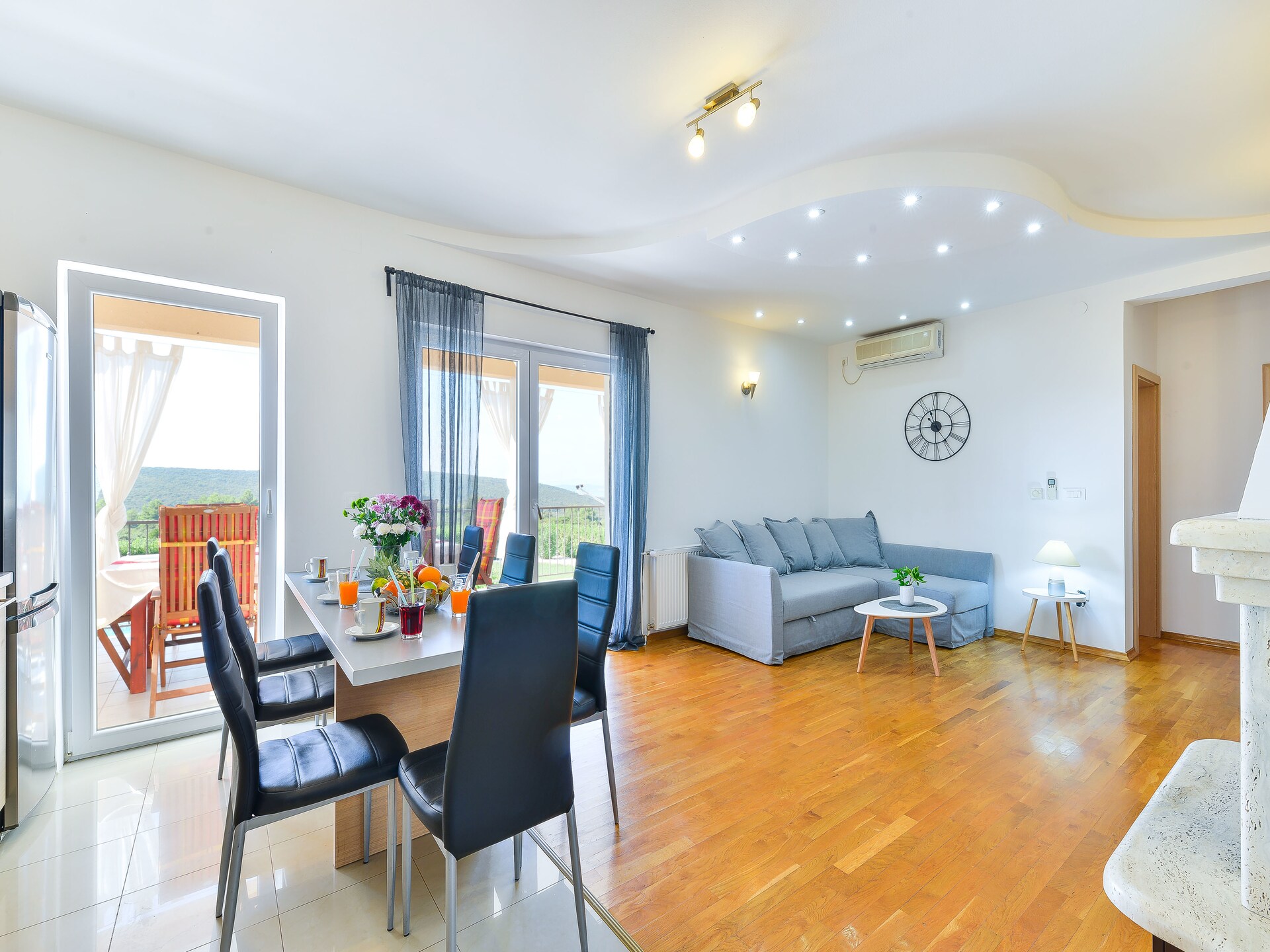 Villa Željko: Ruime vrijstaande villa met privézwembad bij Zadar - foto 4