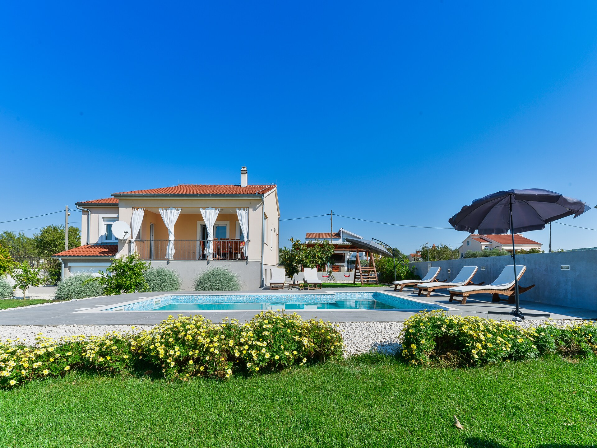 Villa Željko: Ruime vrijstaande villa met privézwembad bij Zadar - foto 23