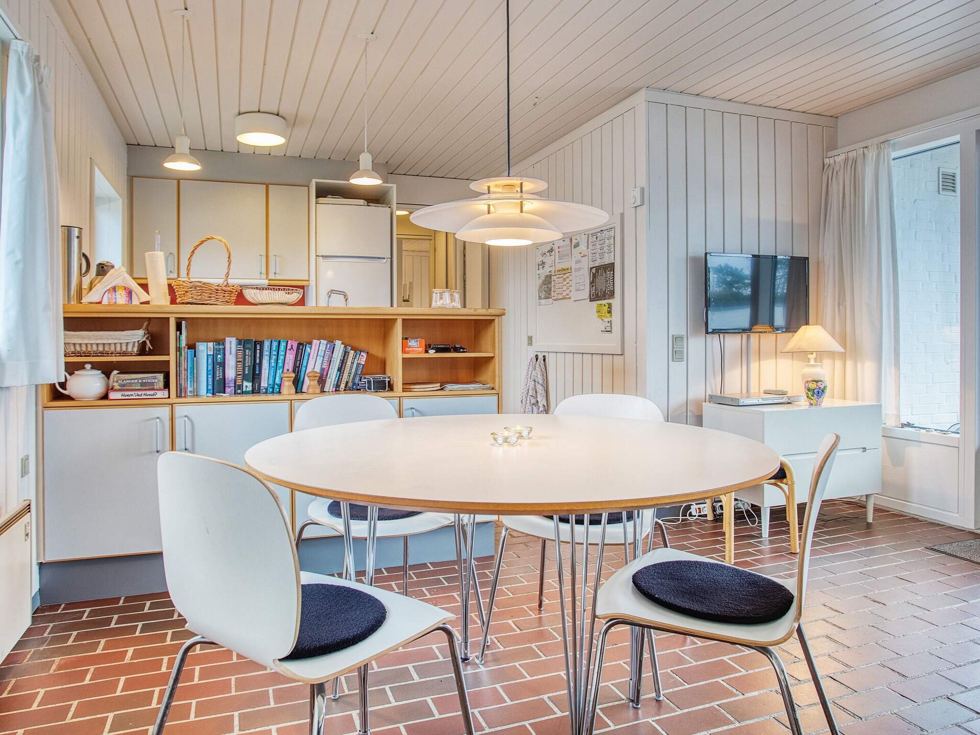 Licht vakantiehuis met zuidterras op 600m van de Noordzeekust in Rødhus - foto 23