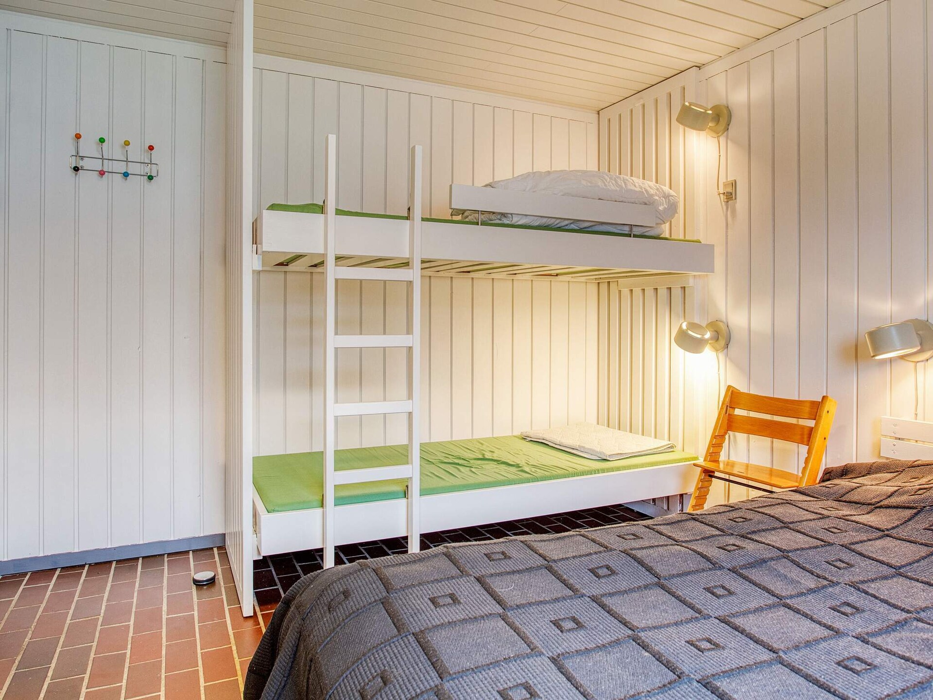 Licht vakantiehuis met zuidterras op 600m van de Noordzeekust in Rødhus - foto 30
