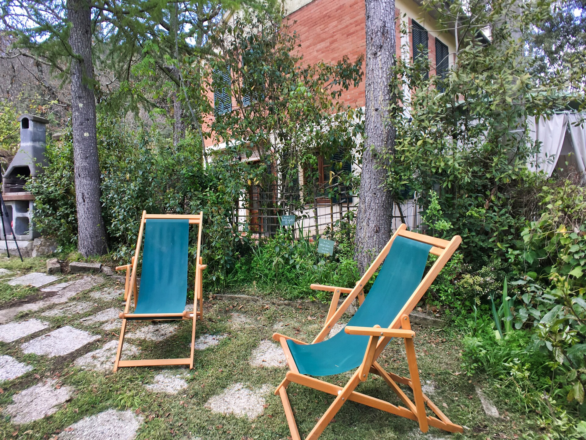 Knus Toscaans vakantiehuis met tuin, op 12 km van het strand in Sassetta - foto 6