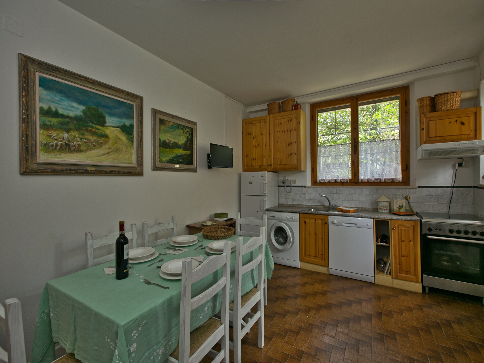 Knus Toscaans vakantiehuis met tuin, op 12 km van het strand in Sassetta - foto 4