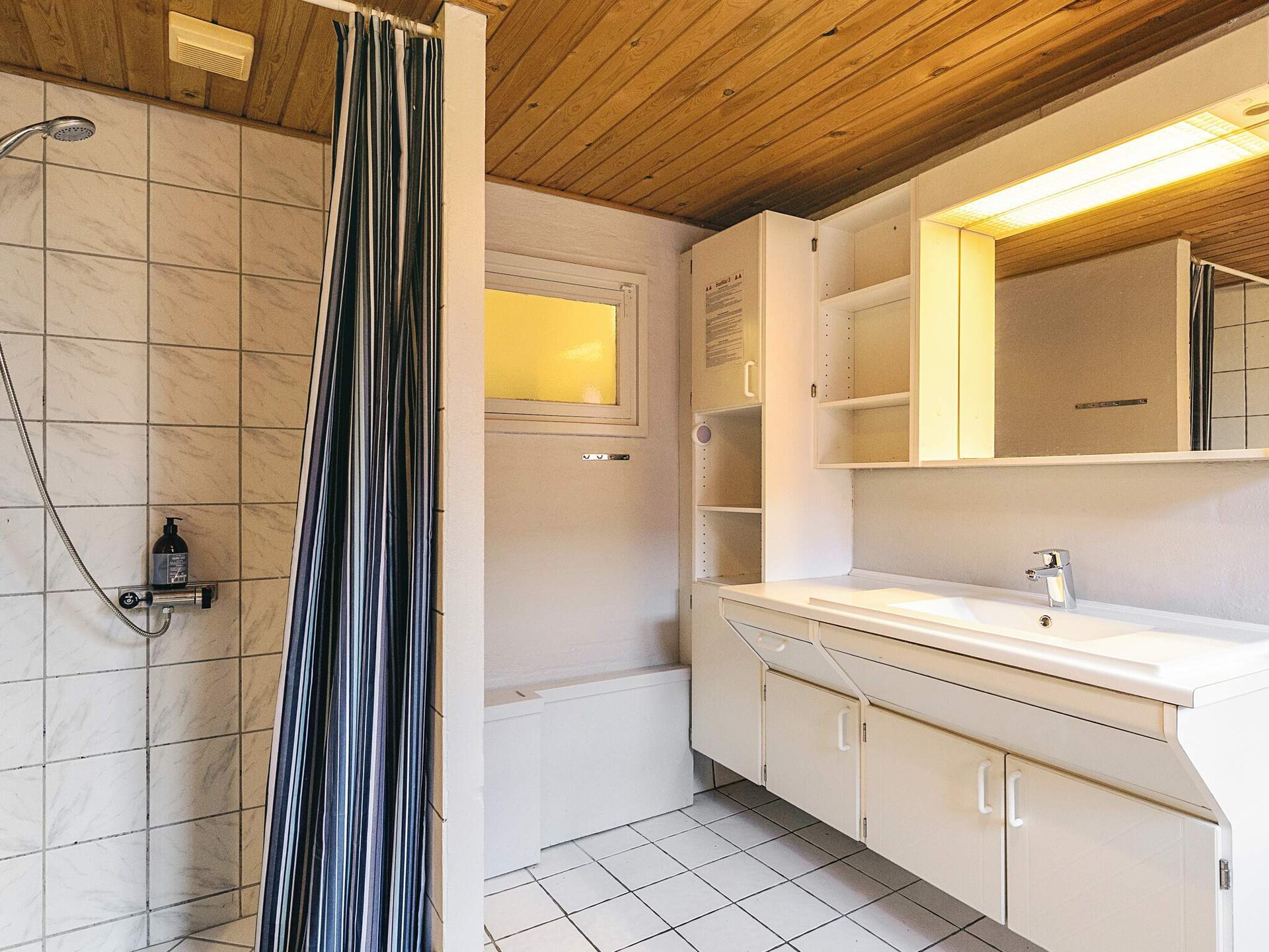 Ruim vakantiehuis op 80 meter van zee met panoramisch waterzicht bij Svendborg - foto 33