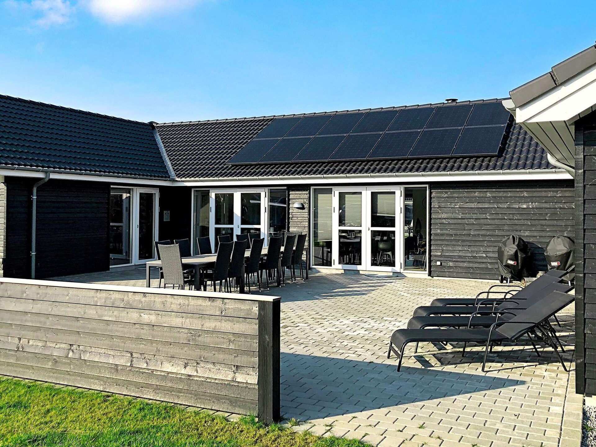 Op 1,2 km van zee: ruim vakantiehuis in Grenaa voor 26 personen - foto 2