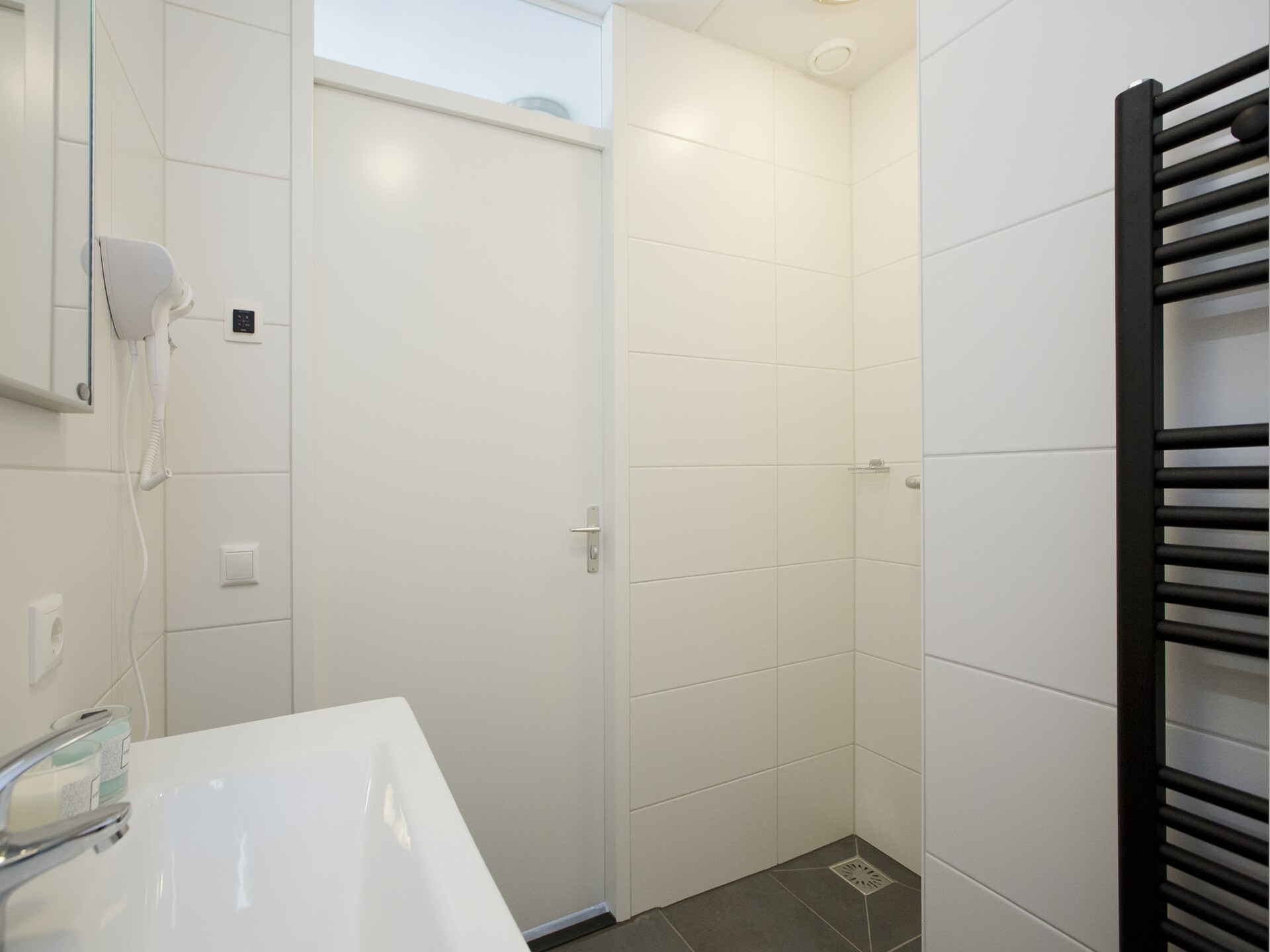Landgoed De IJsvogel 6: sfeervol vakantiehuis aan het water in Voorthuizen - foto 15
